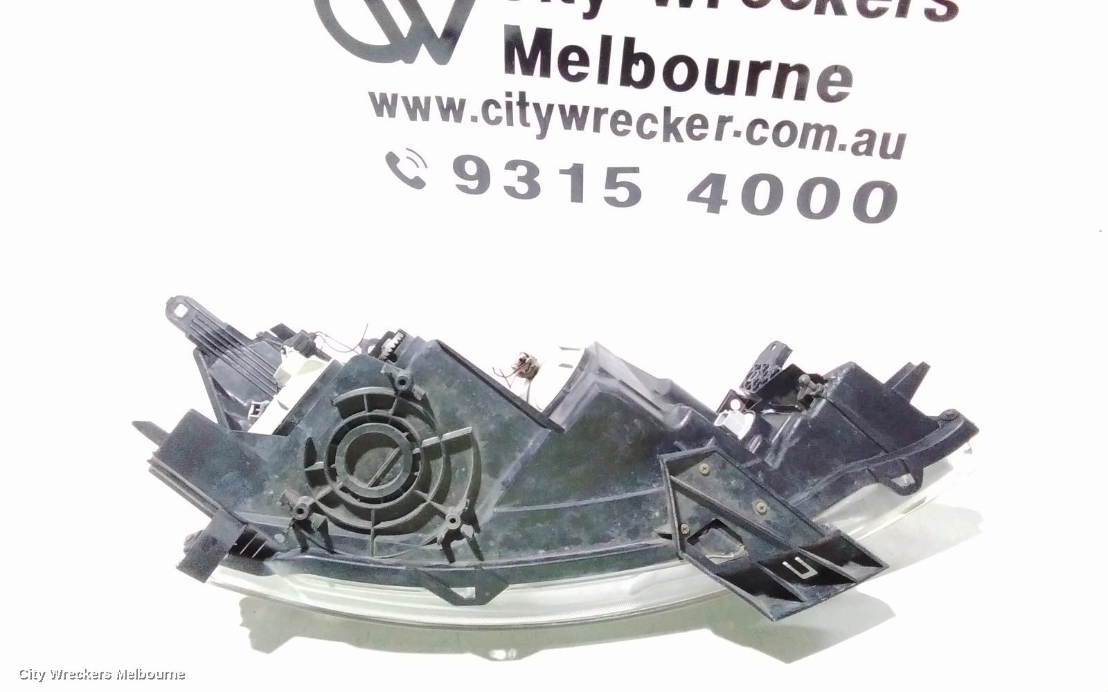 MITSUBISHI GRANDIS LEFT HEADLAMP, BA, 04/2004 - 03/2010