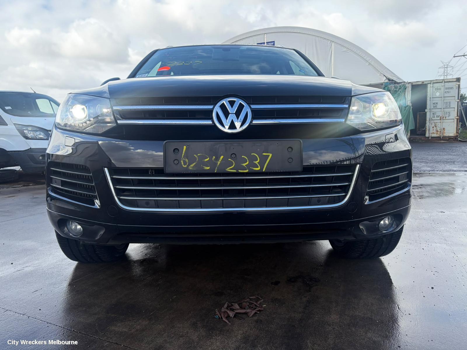 VOLKSWAGEN TOUAREG GRILLE, RADIATOR GRILLE, 7P, 12/2010 - 04/2018