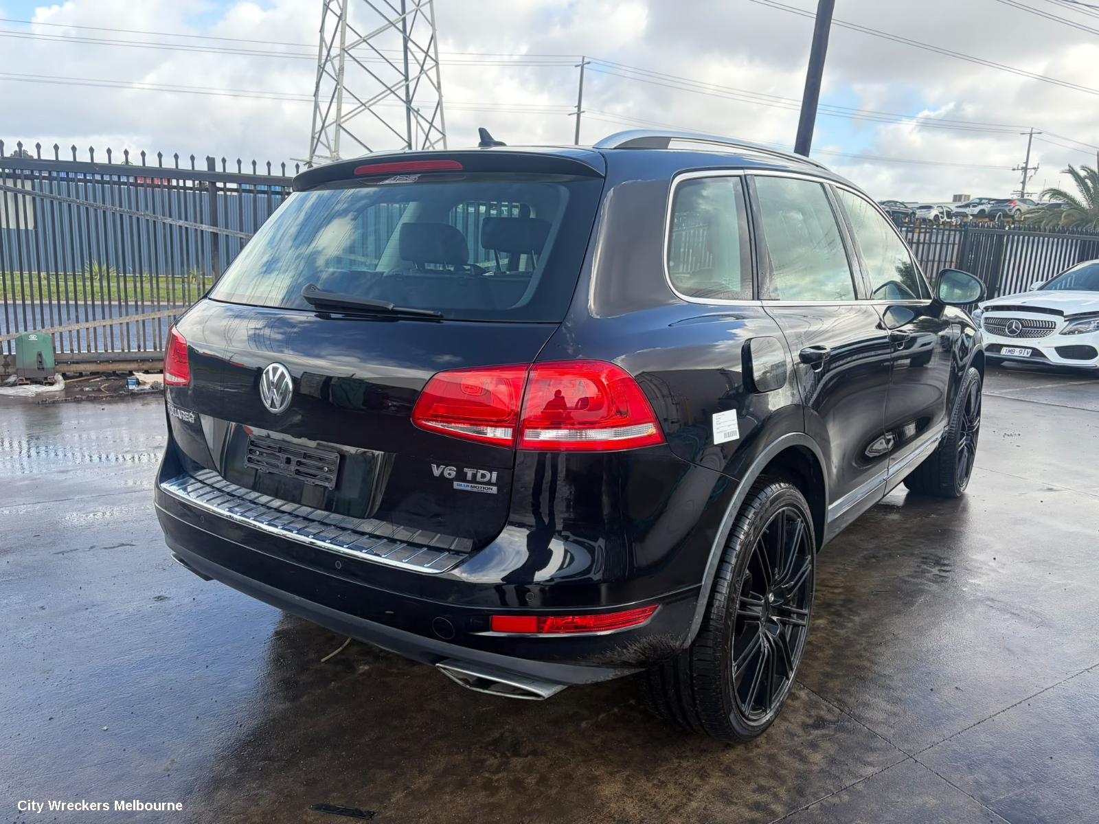 VOLKSWAGEN TOUAREG GRILLE, RADIATOR GRILLE, 7P, 12/2010 - 04/2018