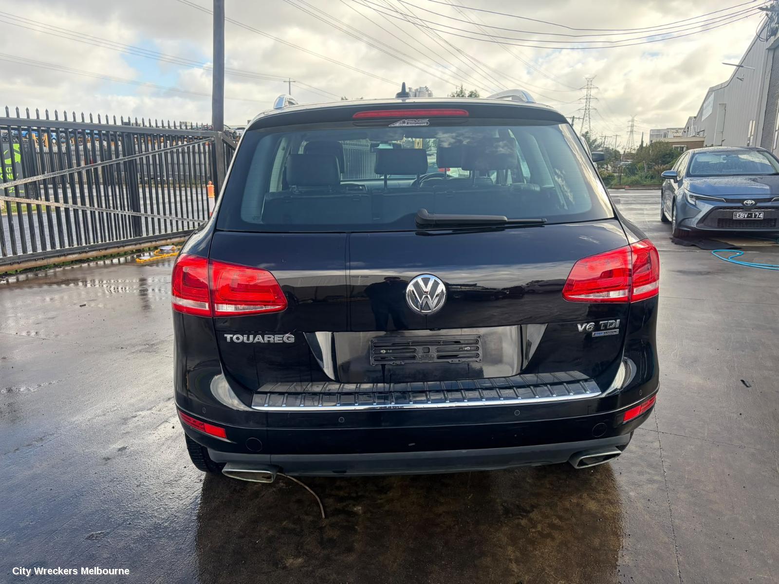 VOLKSWAGEN TOUAREG GRILLE, RADIATOR GRILLE, 7P, 12/2010 - 04/2018