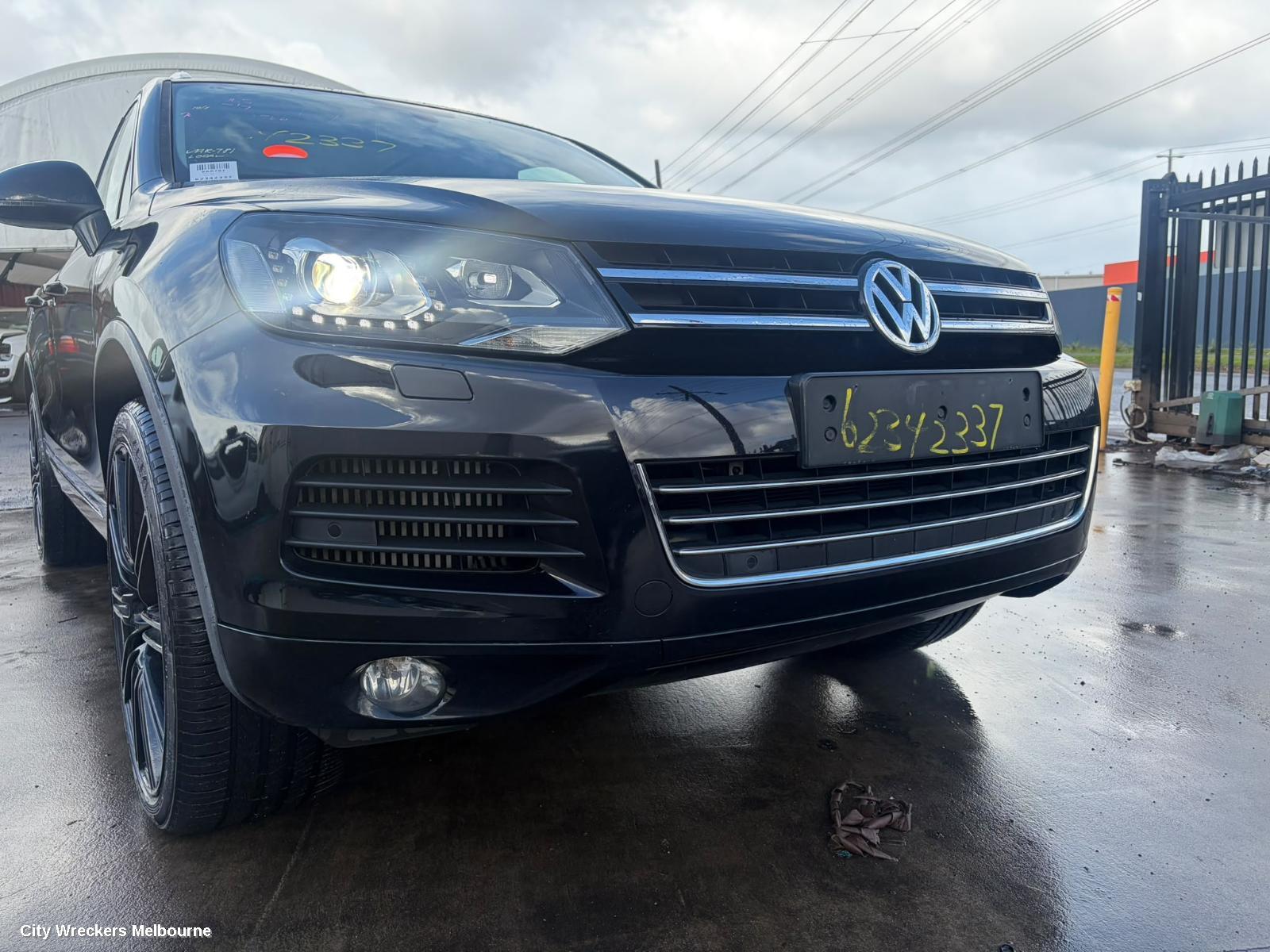 VOLKSWAGEN TOUAREG GRILLE, RADIATOR GRILLE, 7P, 12/2010 - 04/2018