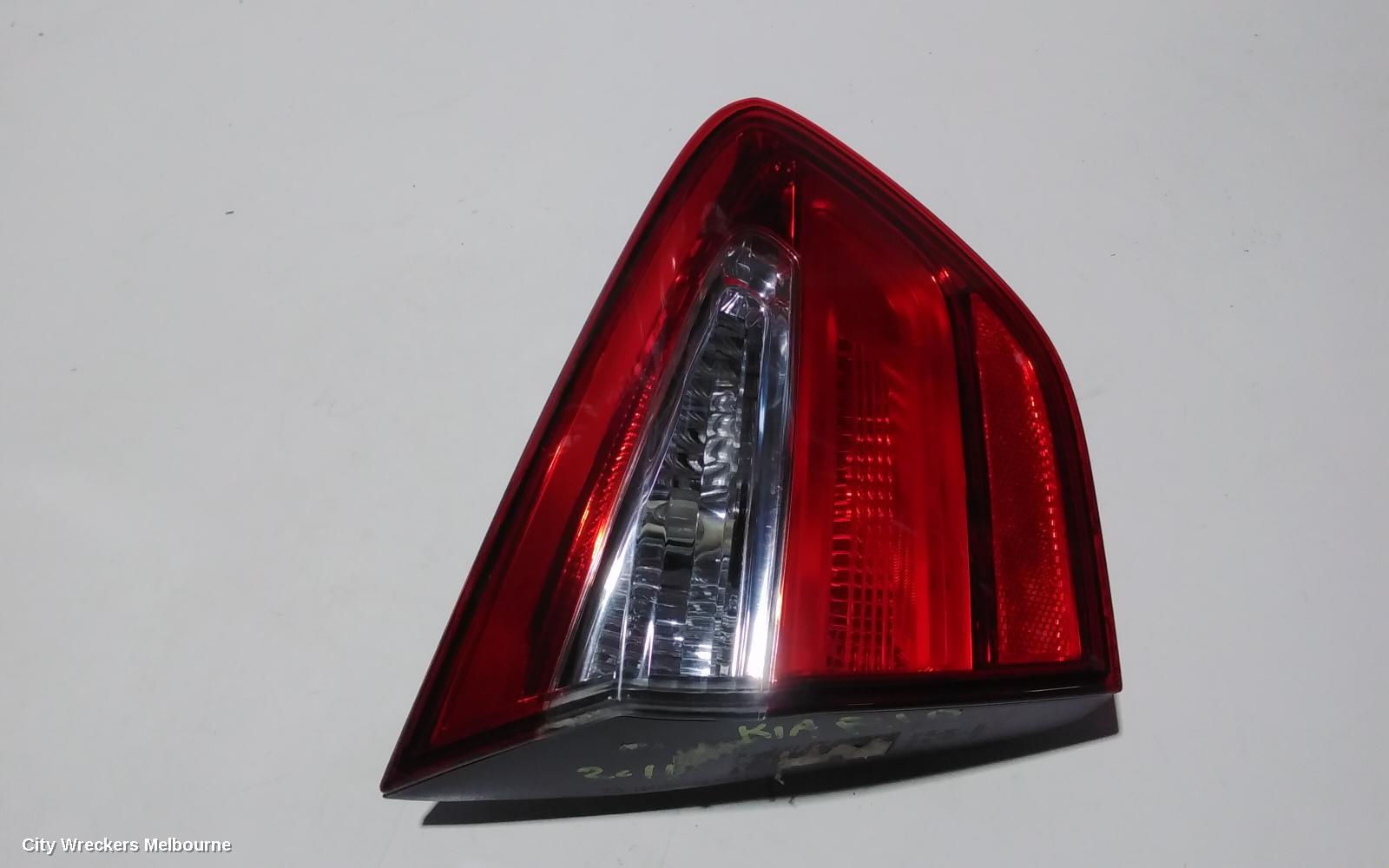 KIA RIO REAR GARNISH, TAILGATE LAMP (LH SIDE), UB, 3DR/5DR HATCH, LED TYPE, 08/2011 - 11/2016
