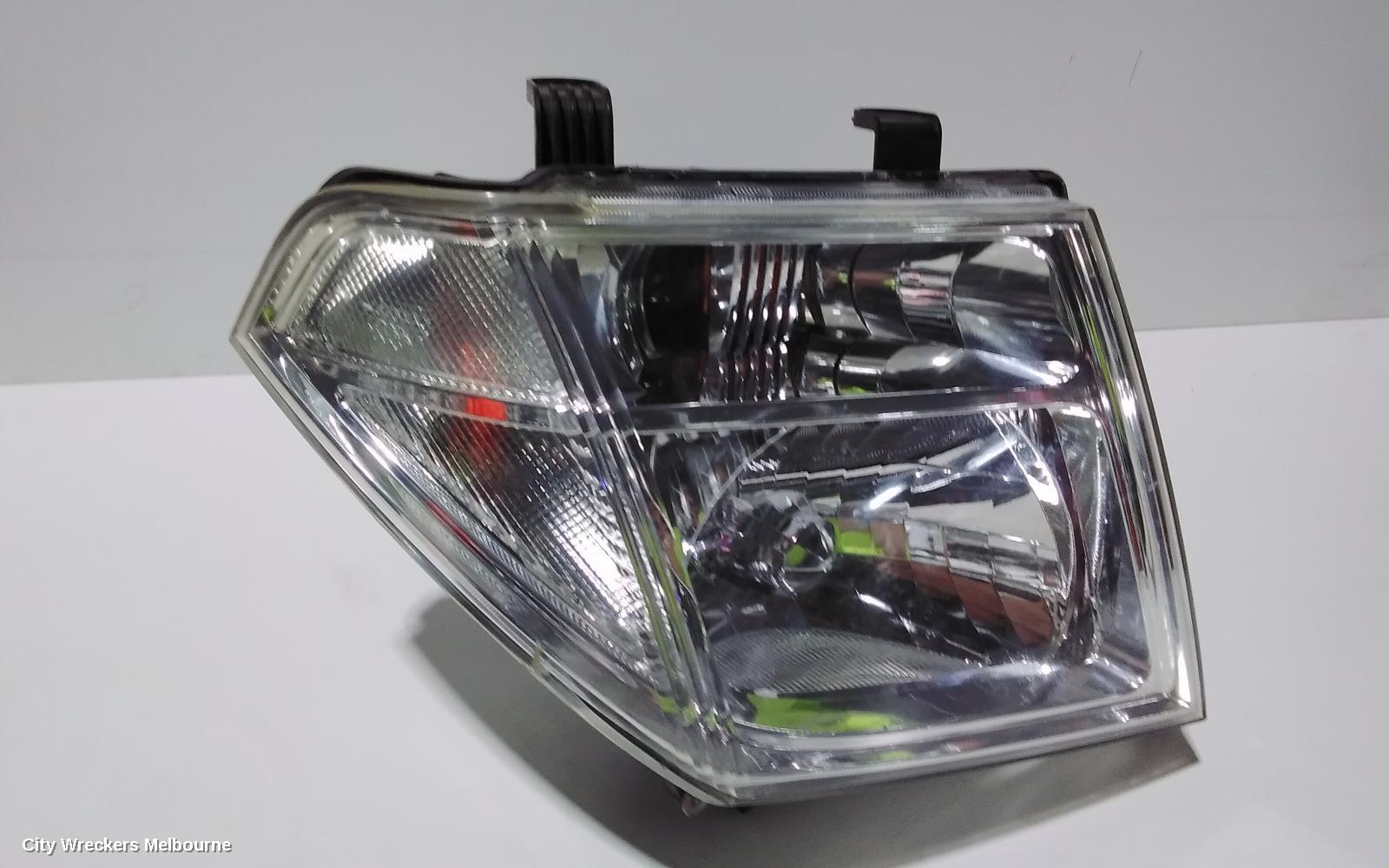 NISSAN NAVARA RIGHT HEADLAMP, D40 (VIN MNT), 09/2005 - 08/2015
