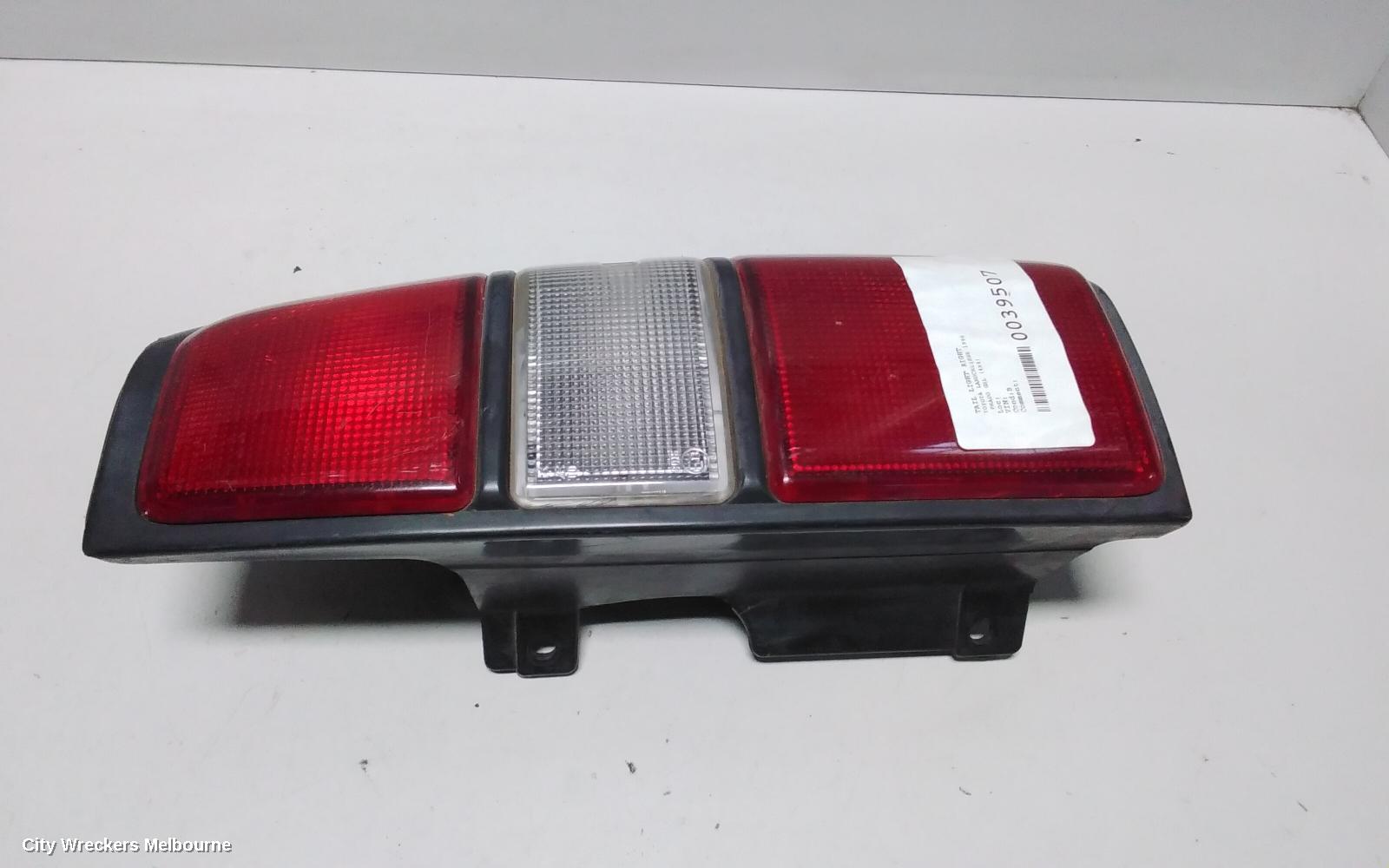 TOYOTA PRADO RIGHT TAILLIGHT, 95 SERIES, IN BODY, RED/CLEAR/RED, 07/1996 - 07/1999