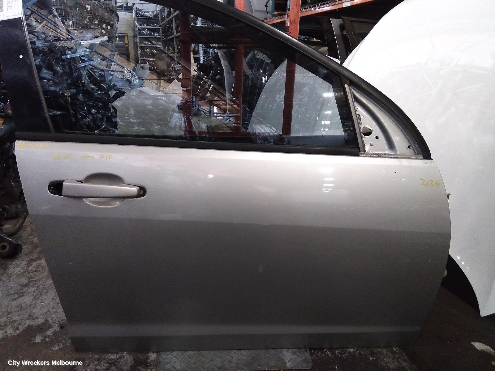 HOLDEN COMMODORE RIGHT FRONT DOOR, VE, SEDAN/WAGON/UTE, 08/2006 - 05/2013