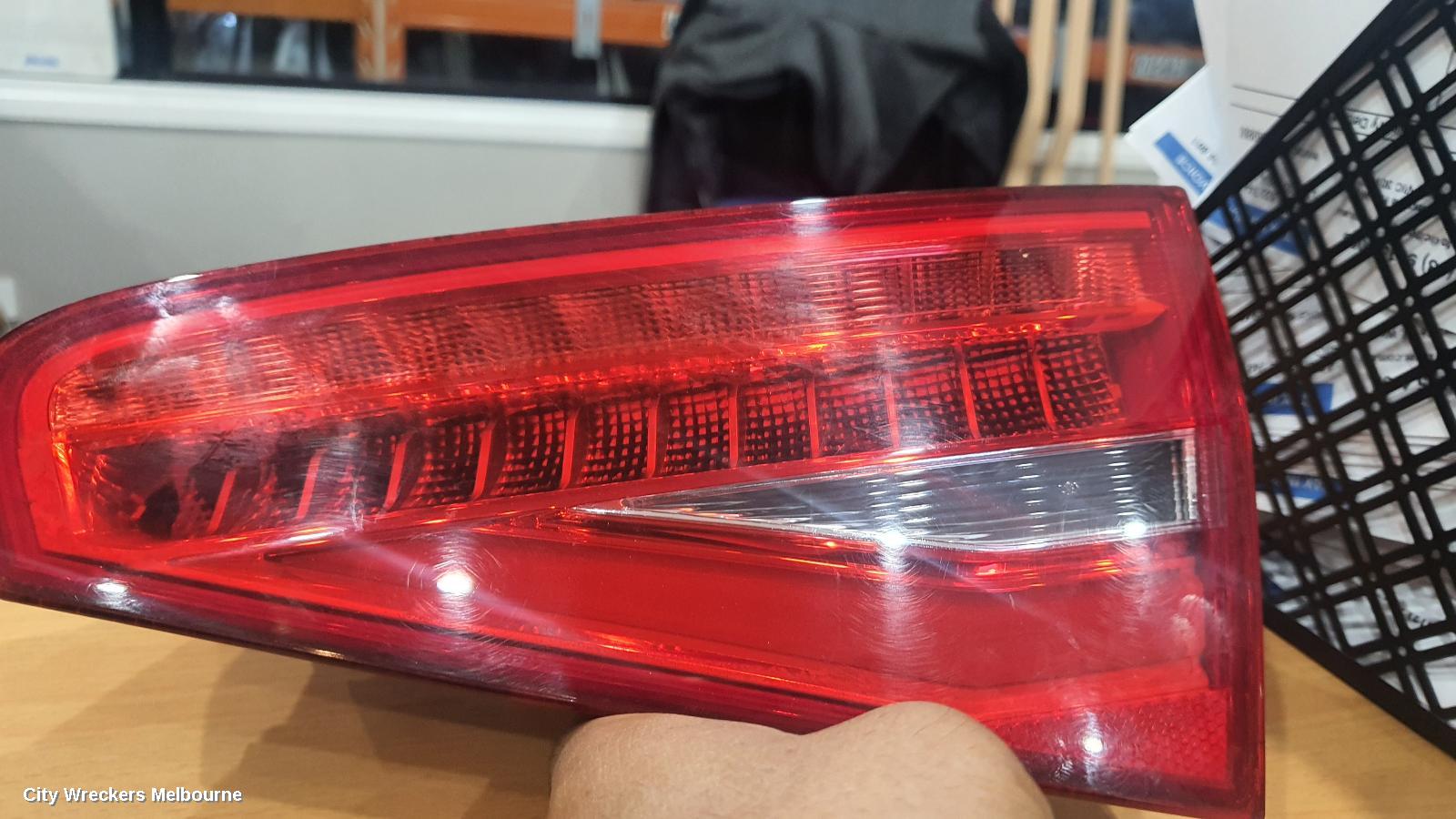 AUDI A4 REAR GARNISH, BOOTLID LAMP (RH SIDE), B8 8K (A4/S4), LED TYPE, 07/2012 - 09/2015