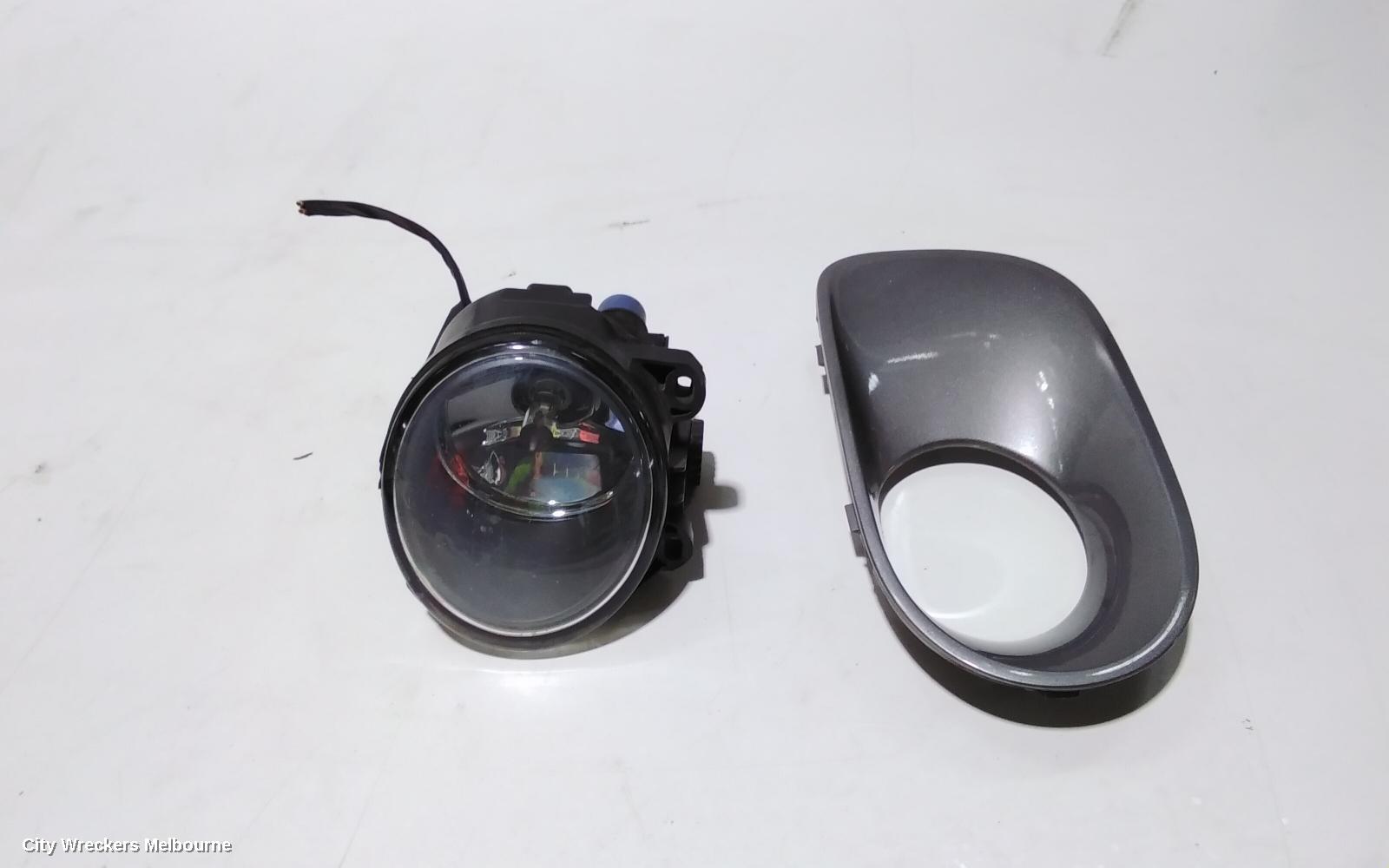 BMW X5 LEFT INDICATOR/FOG/SIDE, BUMPER FOGLAMP, E53, 10/2002 - 08/2006