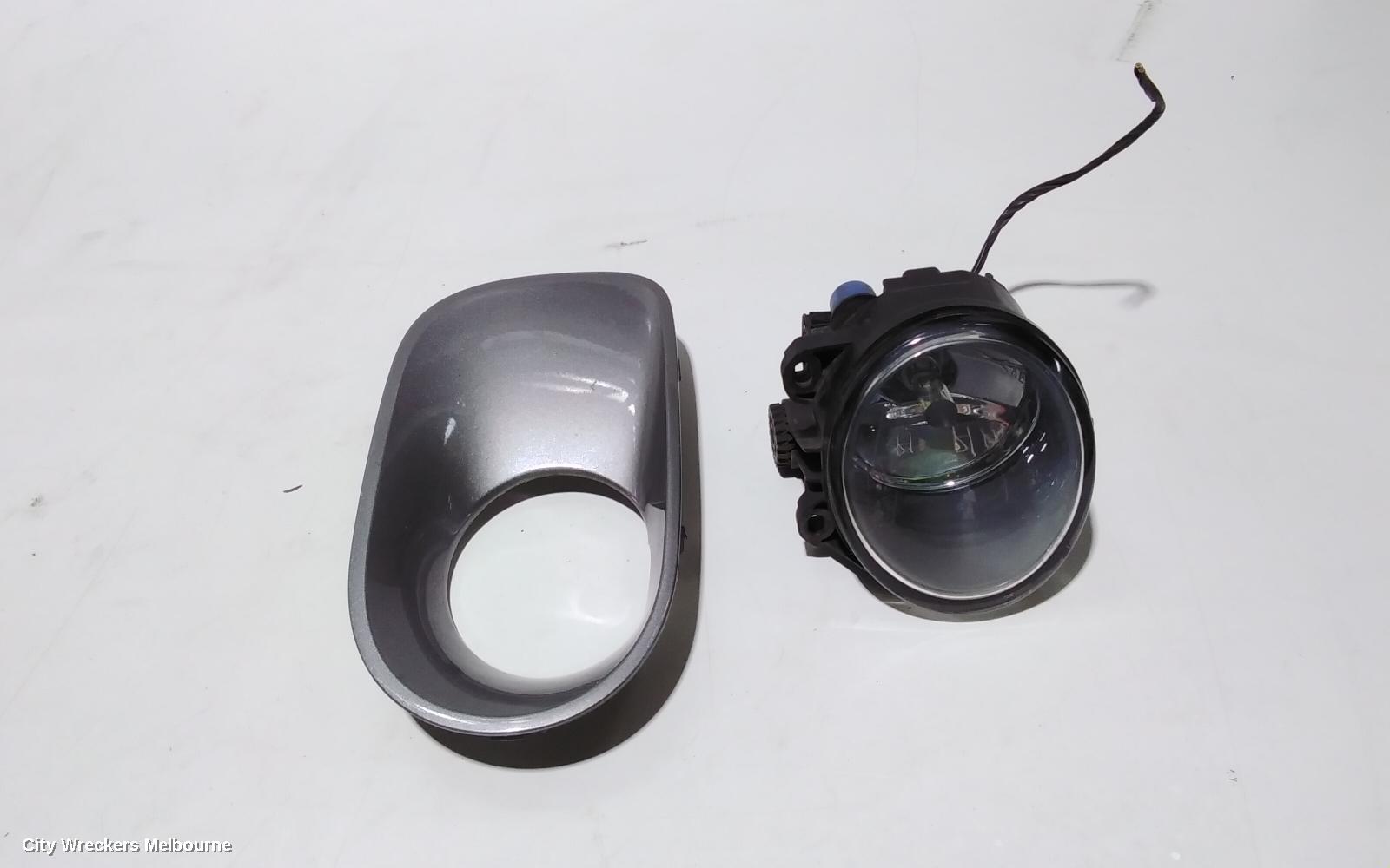 BMW X5 RIGHT INDICATOR/FOG/SIDE, BUMPER FOGLAMP, E53, 10/2002 - 08/2006
