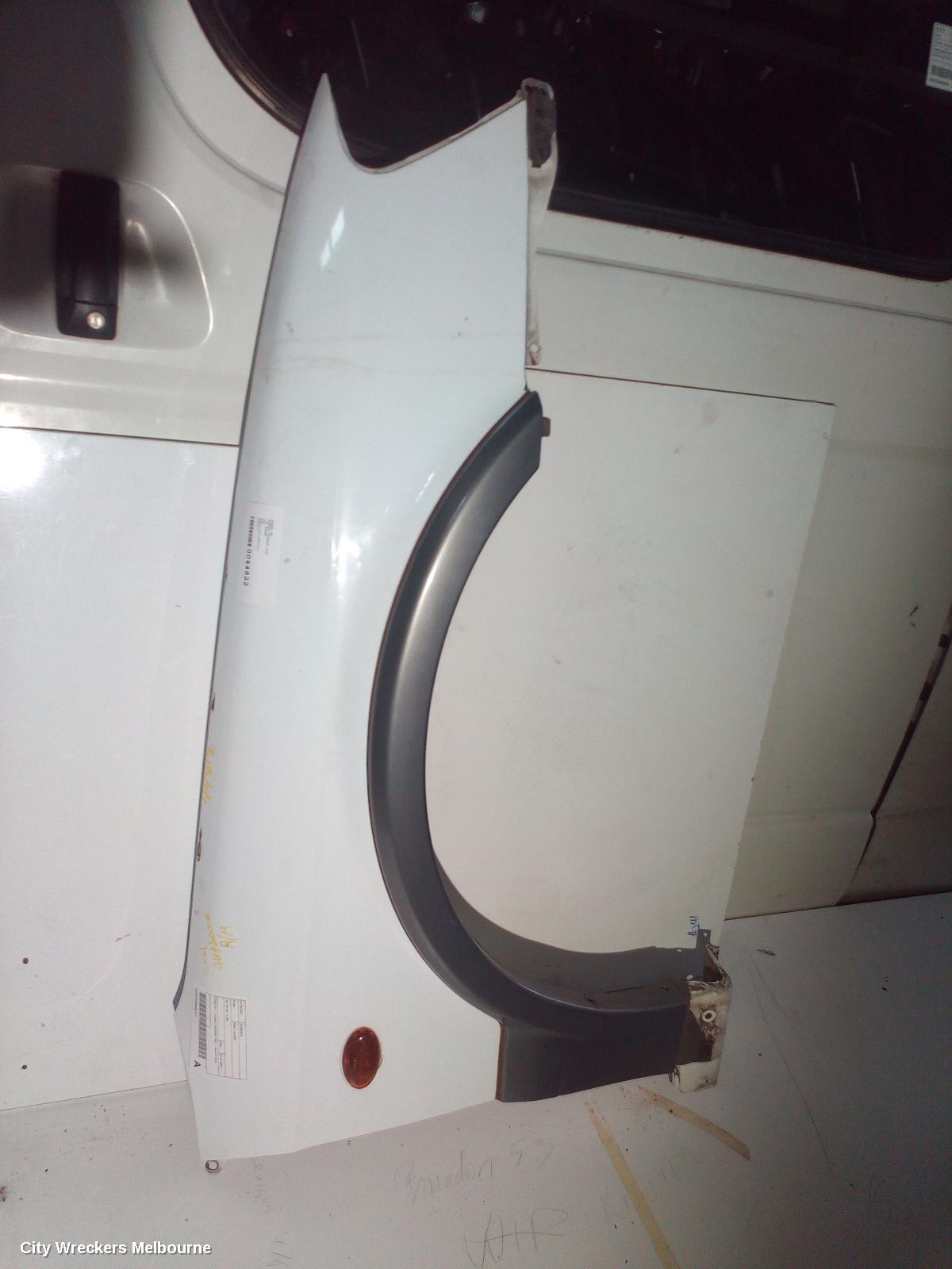 NISSAN MURANO RIGHT GUARD, Z50, 05/2002 - 12/2008