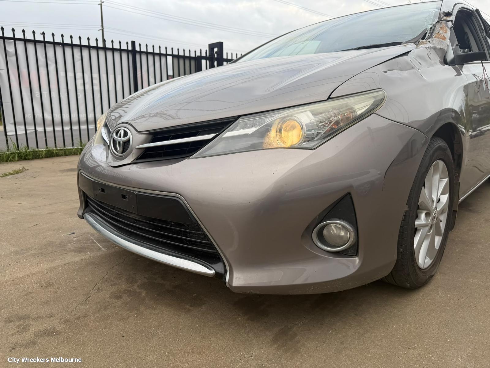 TOYOTA COROLLA LEFT TAILLIGHT, ZRE182R, HATCH, 08/2012 - 03/2015