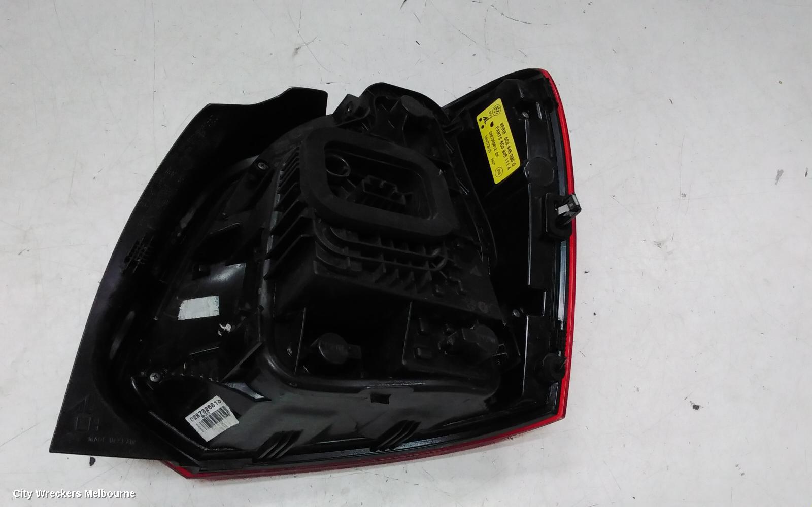 VOLKSWAGEN POLO LEFT TAILLIGHT, 6R, COMFORTLINE/TRENDLINE, RED INSERT TYPE, 05/2014 - 09/2017