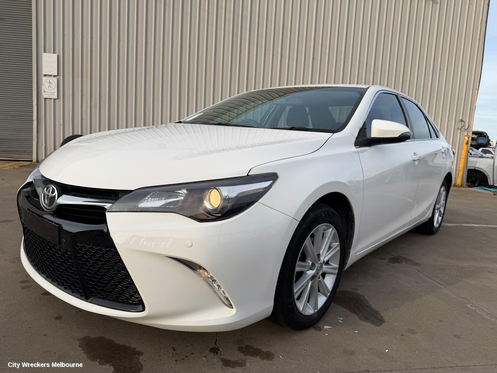 TOYOTA CAMRY COURTESY LIGHT, XV50, FRONT (CENTRE), 05/2015 - 10/2017