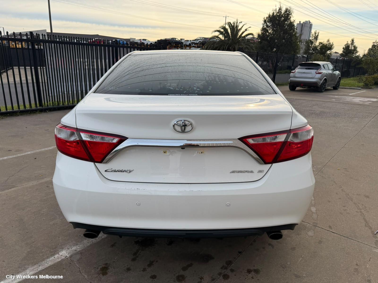 TOYOTA CAMRY COURTESY LIGHT, XV50, FRONT (CENTRE), 05/2015 - 10/2017