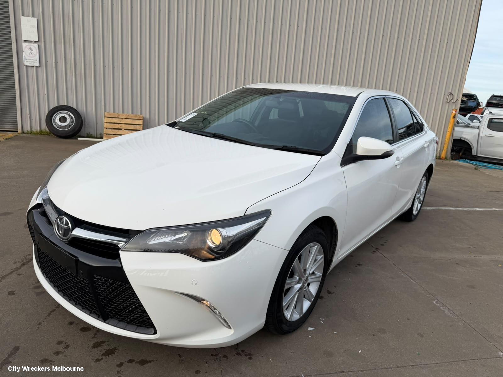 TOYOTA CAMRY COURTESY LIGHT, XV50, FRONT (CENTRE), 05/2015 - 10/2017