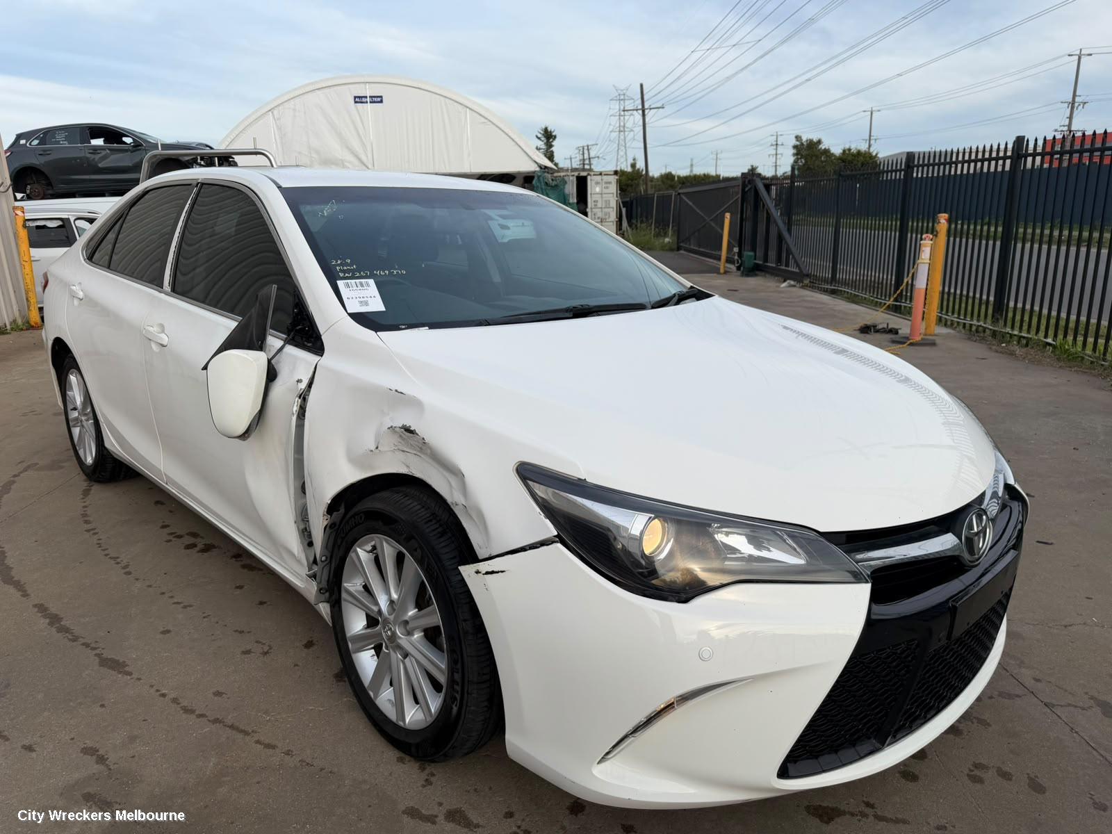 TOYOTA CAMRY COURTESY LIGHT, XV50, FRONT (CENTRE), 05/2015 - 10/2017