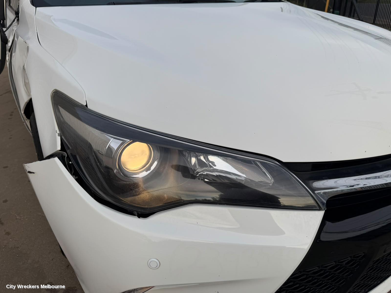 TOYOTA CAMRY COURTESY LIGHT, XV50, FRONT (CENTRE), 05/2015 - 10/2017