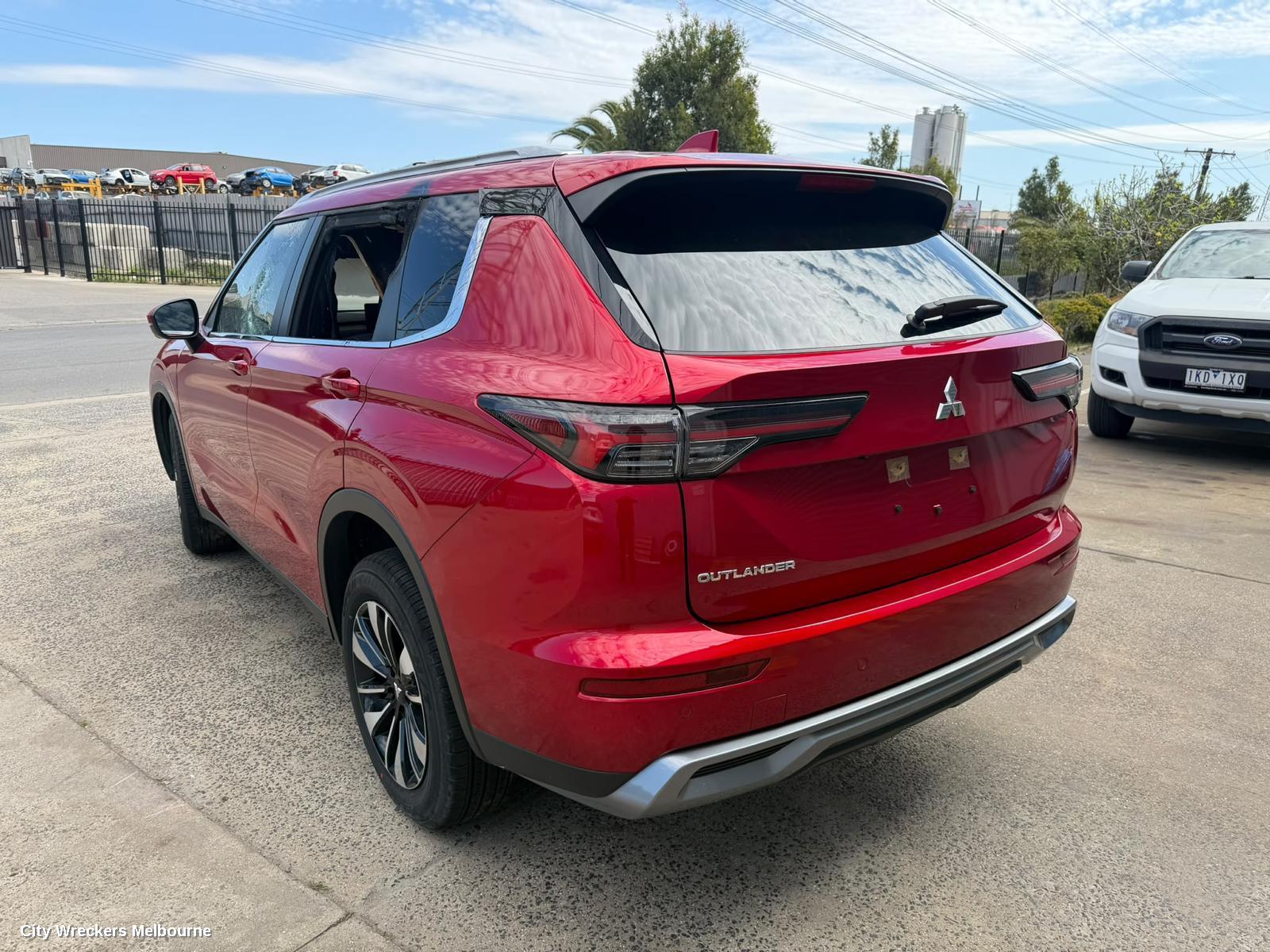 MITSUBISHI OUTLANDER OVERFLOW BOTTLE, ZM, 08/2021 ONWARDS