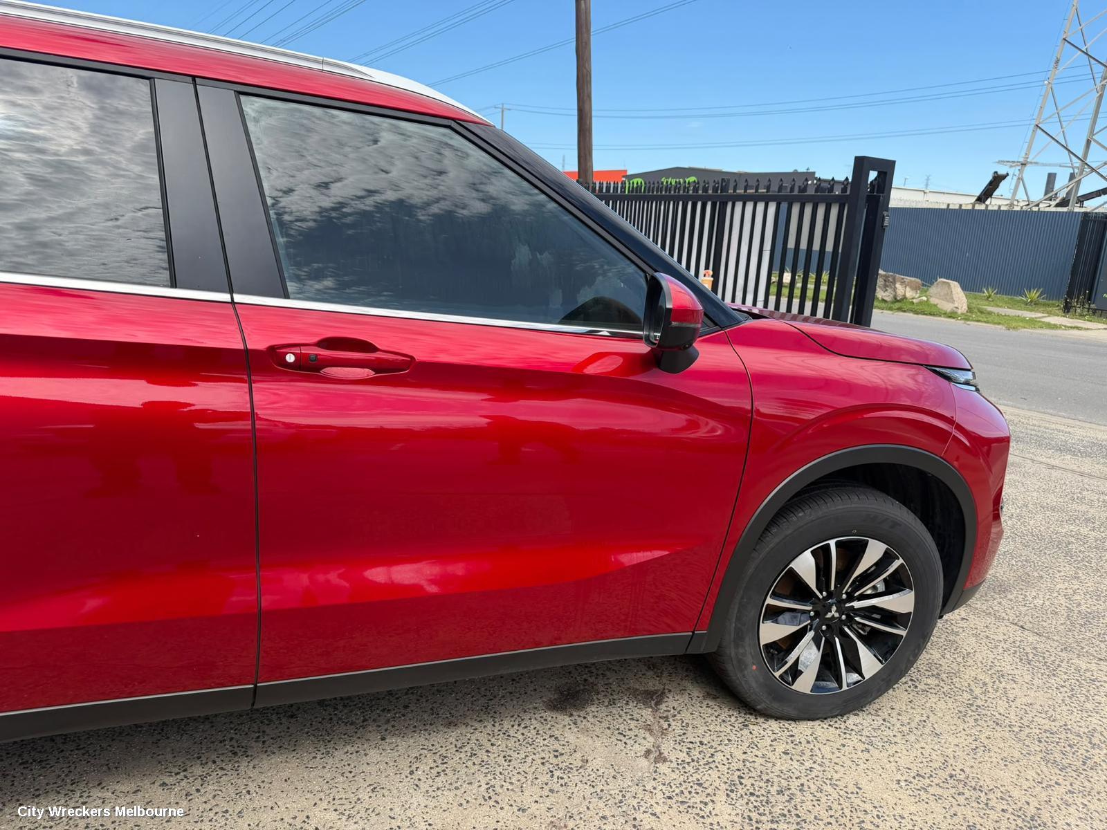 MITSUBISHI OUTLANDER OVERFLOW BOTTLE, ZM, 08/2021 ONWARDS