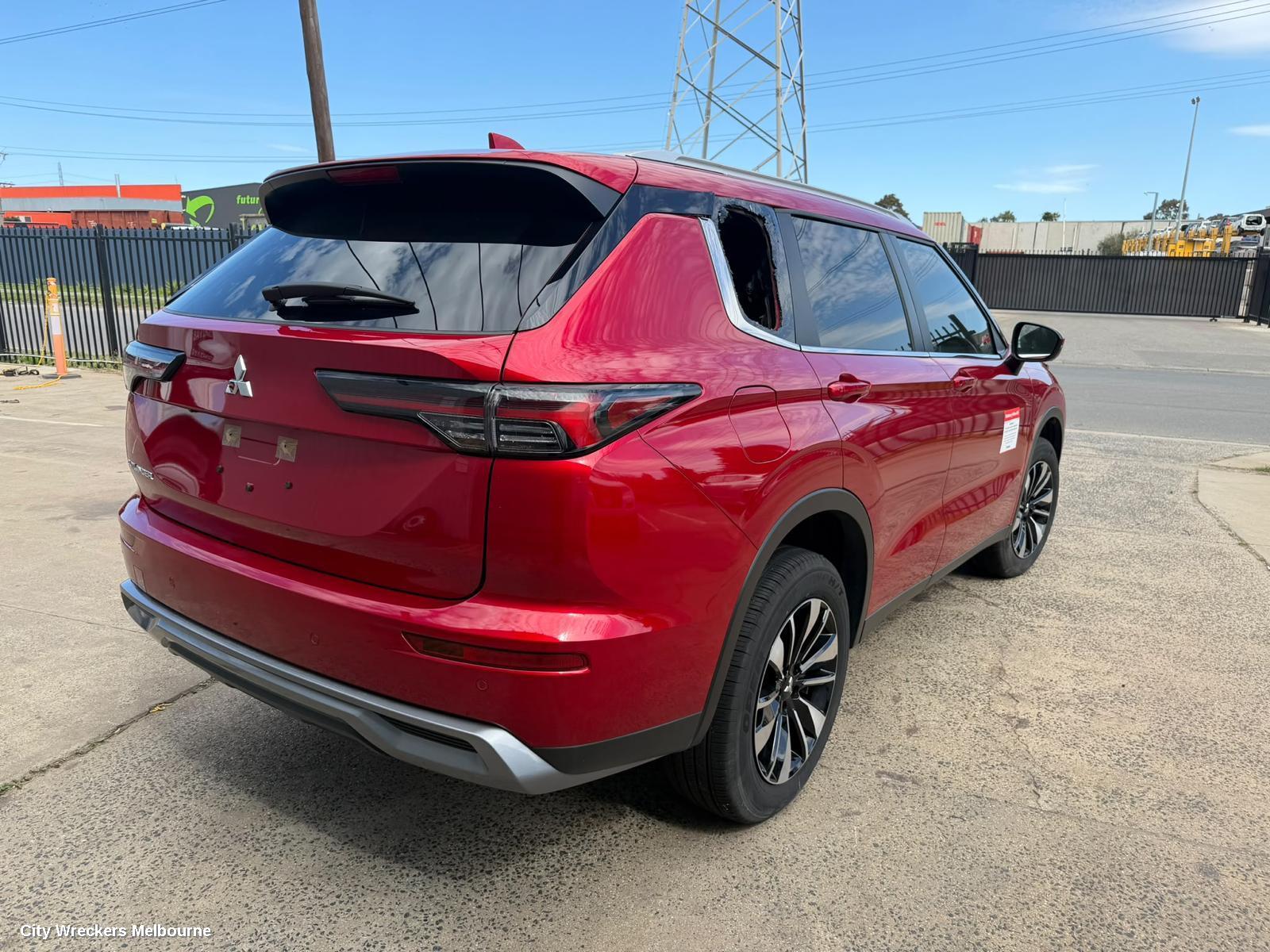 MITSUBISHI OUTLANDER OVERFLOW BOTTLE, ZM, 08/2021 ONWARDS
