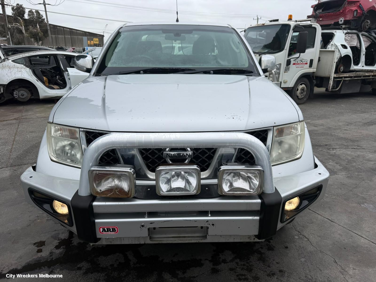 NISSAN NAVARA LEFT FRONT DOOR WINDOW, D40 (VIN VSK), 09/2005 - 08/2015