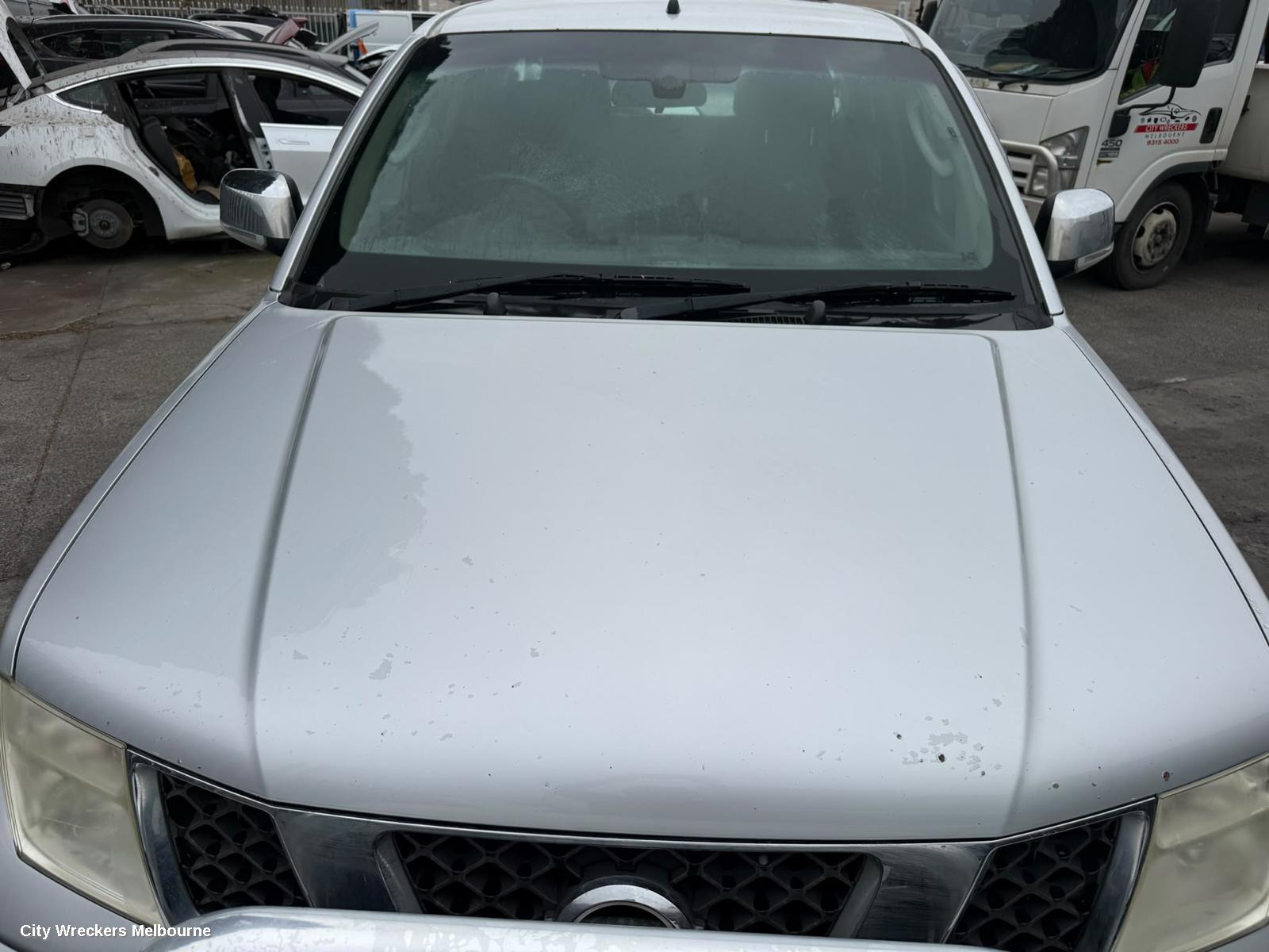 NISSAN NAVARA LEFT FRONT DOOR WINDOW, D40 (VIN VSK), 09/2005 - 08/2015