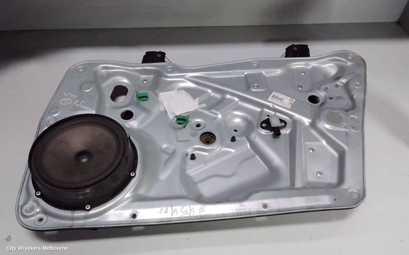 VOLKSWAGEN TIGUAN RF WINDOW REGULATOR