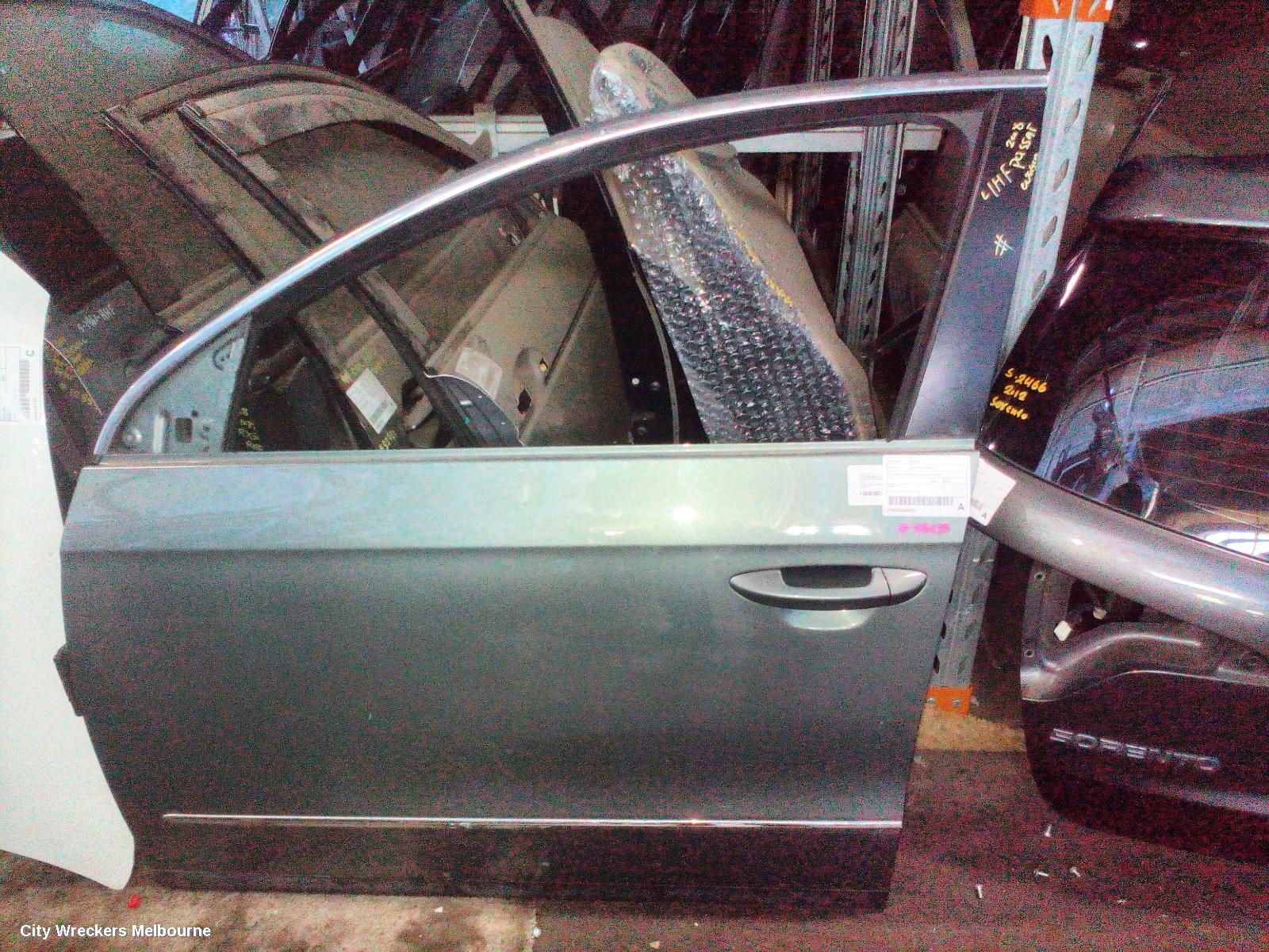 VOLKSWAGEN PASSAT LEFT FRONT DOOR, 3C/MK6 B6, SEDAN/WAGON, 03/2006 - 09/2010