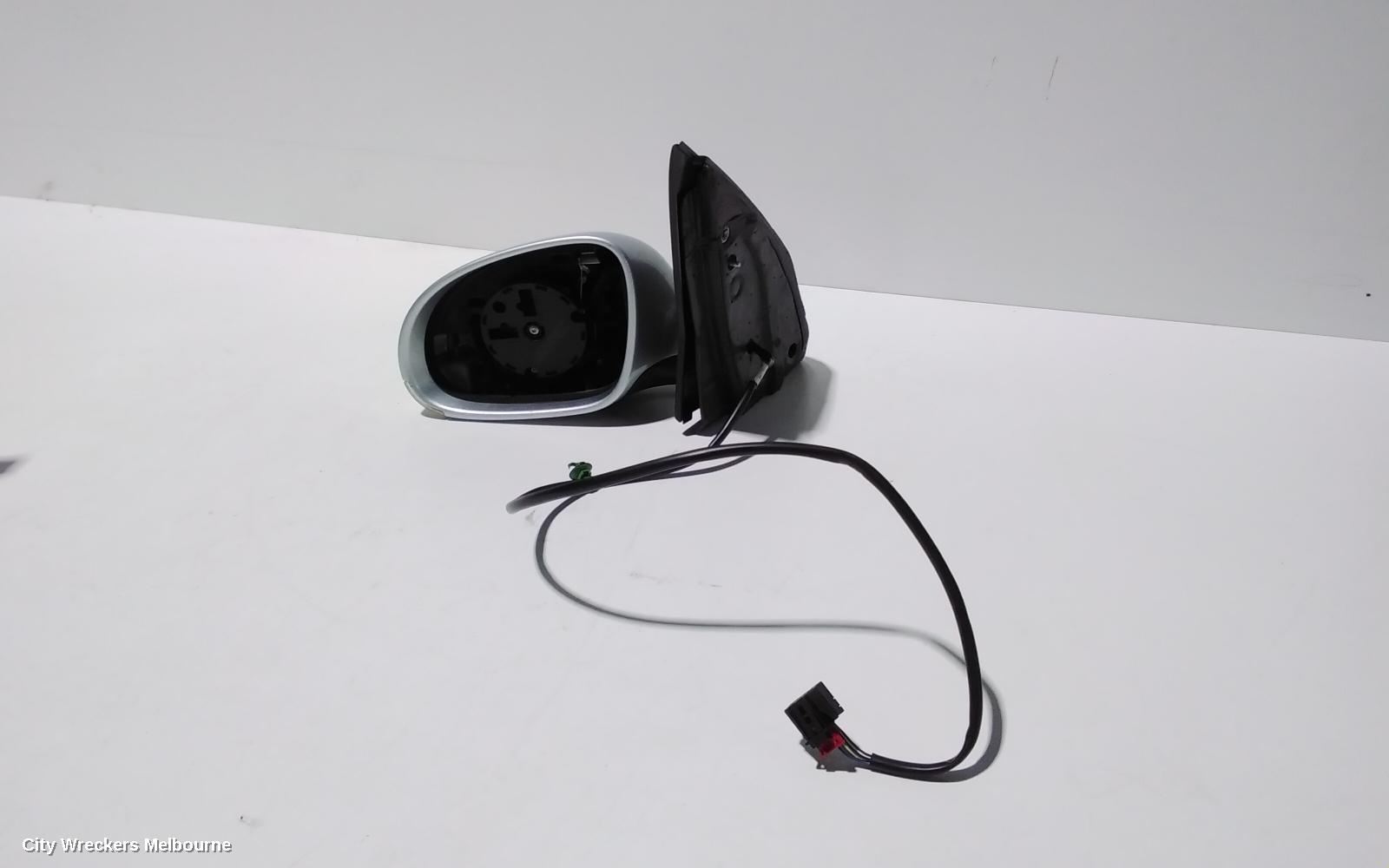 VOLKSWAGEN GOLF LEFT DOOR MIRROR, GEN 5, HATCH, COLOUR CODED, 07/2004 - 02/2009