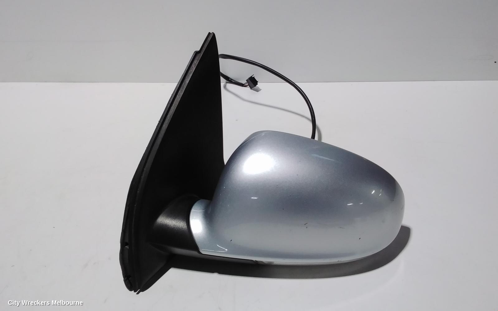 VOLKSWAGEN GOLF LEFT DOOR MIRROR, GEN 5, HATCH, COLOUR CODED, 07/2004 - 02/2009