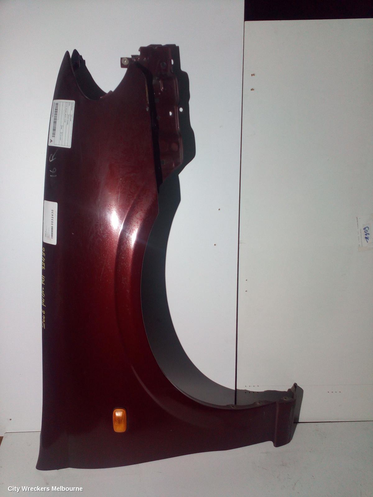 NISSAN PULSAR RIGHT GUARD, N16 SII, SEDAN, 08/2003 - 12/2005