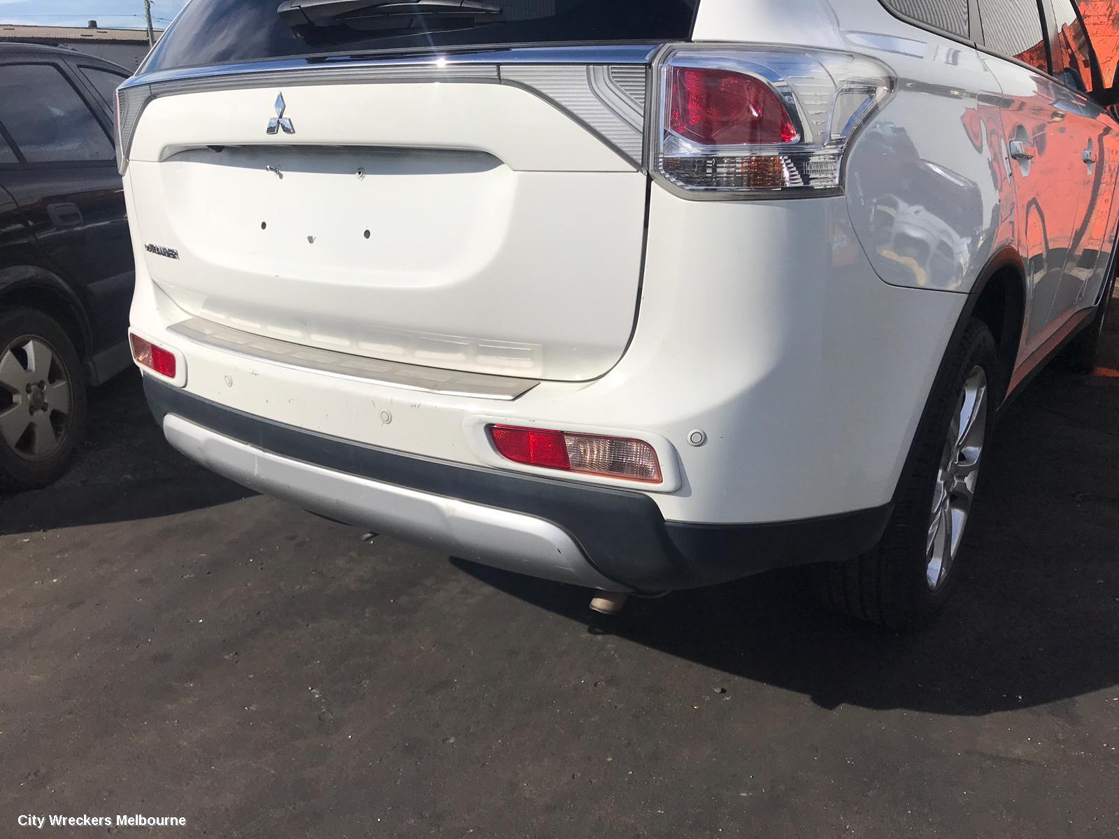 MITSUBISHI OUTLANDER R/BAR BRACKET/REINFO, MAIN REINFORCEMENT, ZJ-ZK, PHEV, 03/2014 - 06/2017