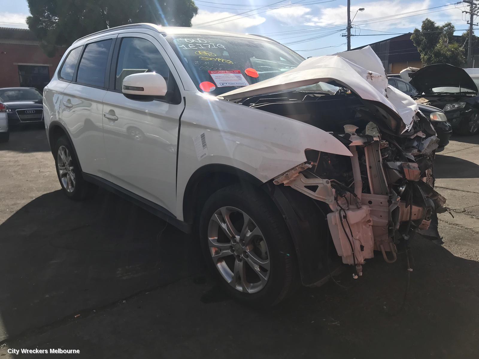 MITSUBISHI OUTLANDER R/BAR BRACKET/REINFO, MAIN REINFORCEMENT, ZJ-ZK, PHEV, 03/2014 - 06/2017