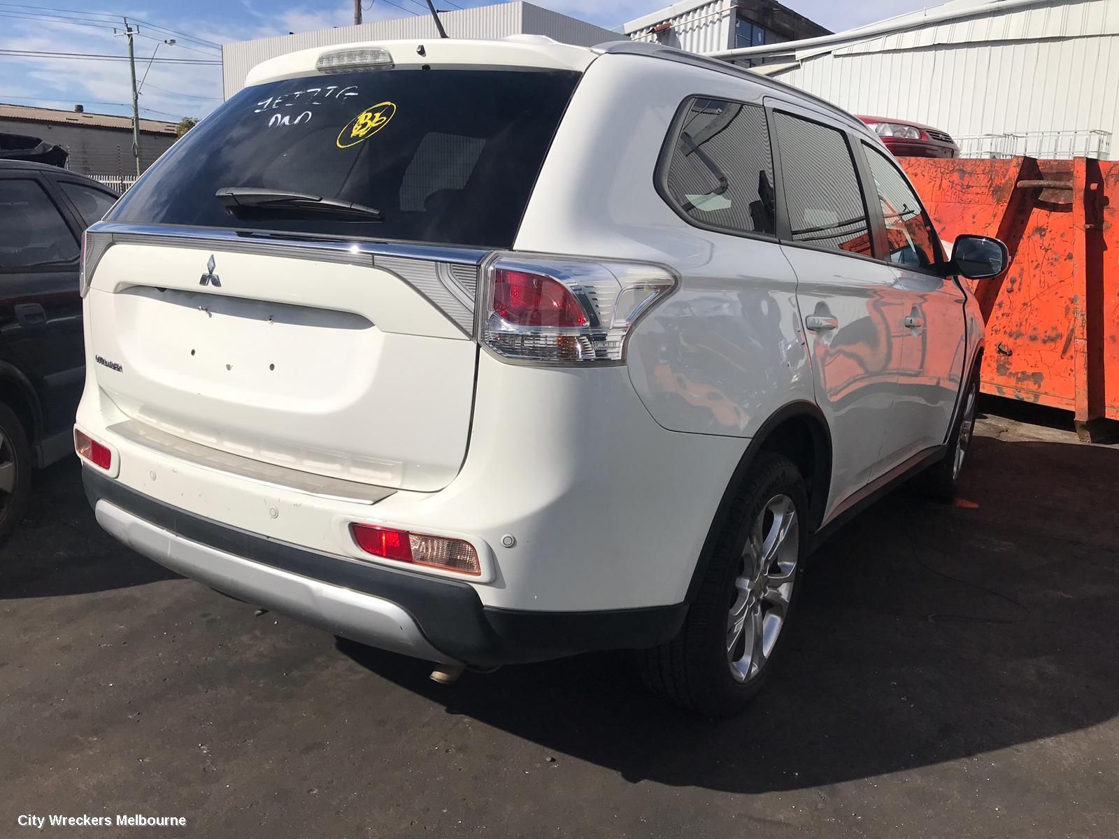 MITSUBISHI OUTLANDER R/BAR BRACKET/REINFO, MAIN REINFORCEMENT, ZJ-ZK, PHEV, 03/2014 - 06/2017
