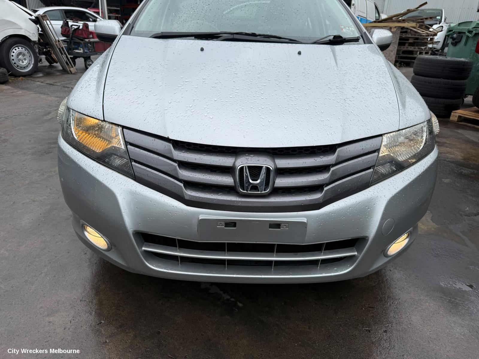 HONDA CITY RIGHT HEADLAMP, GM, 01/2009 - 12/2013