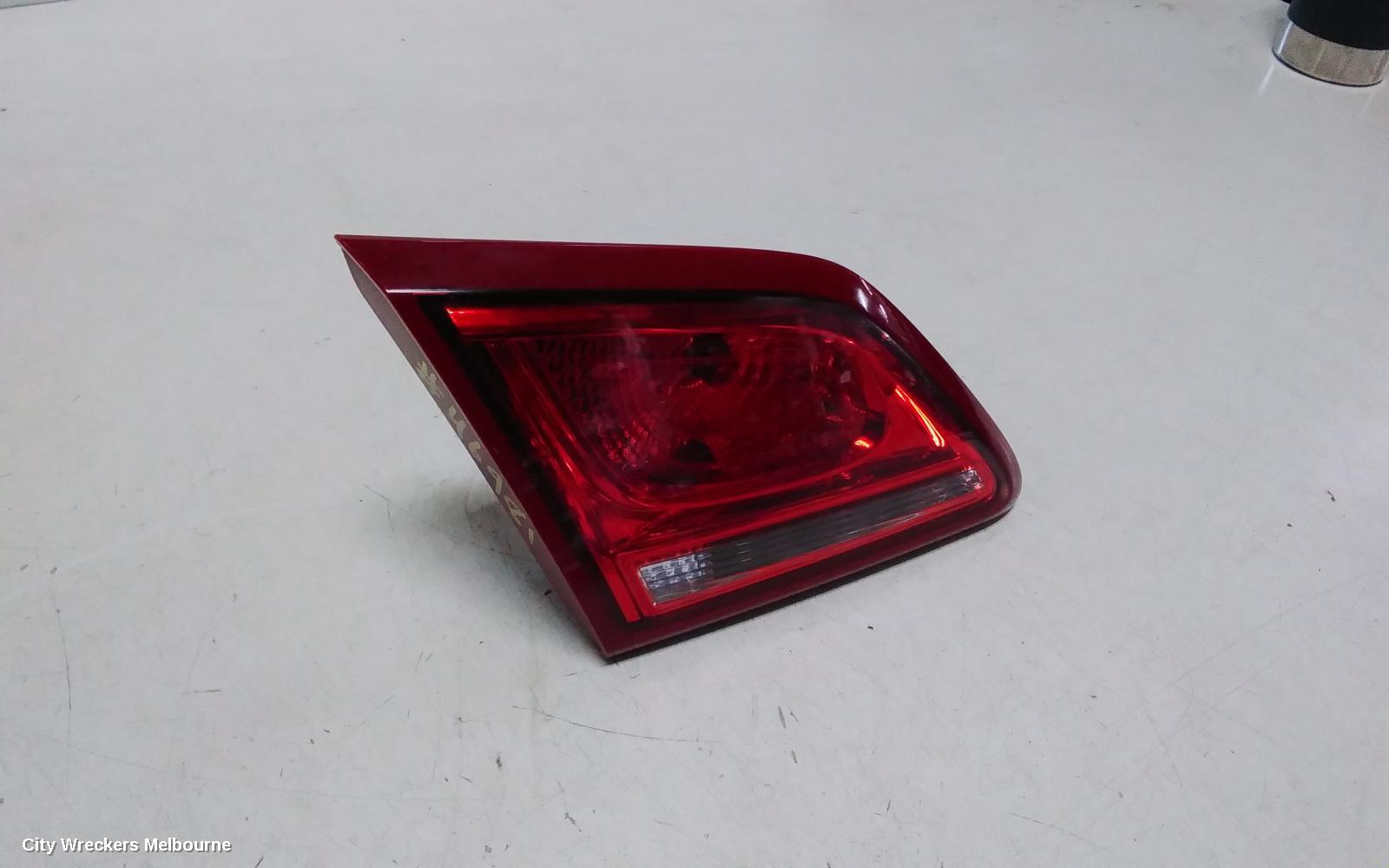 HOLDEN COMMODORE REAR GARNISH, BOOTLID LAMP (LH SIDE), VF, SEDAN, CLEAR TYPE, EVOKE/SV6/SS/INTERNATIONAL, 05/2013 - 12/2017