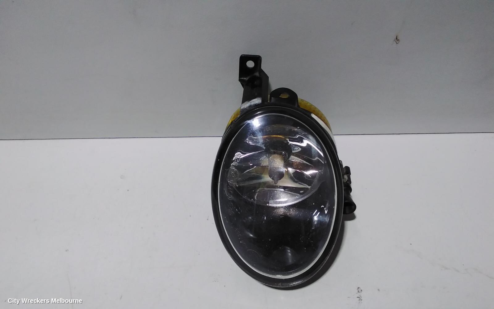 VOLKSWAGEN GOLF LEFT INDICATOR/FOG/SIDE, BUMPER FOGLAMP, GEN 5, STANDARD TYPE, 07/2004 - 02/2009