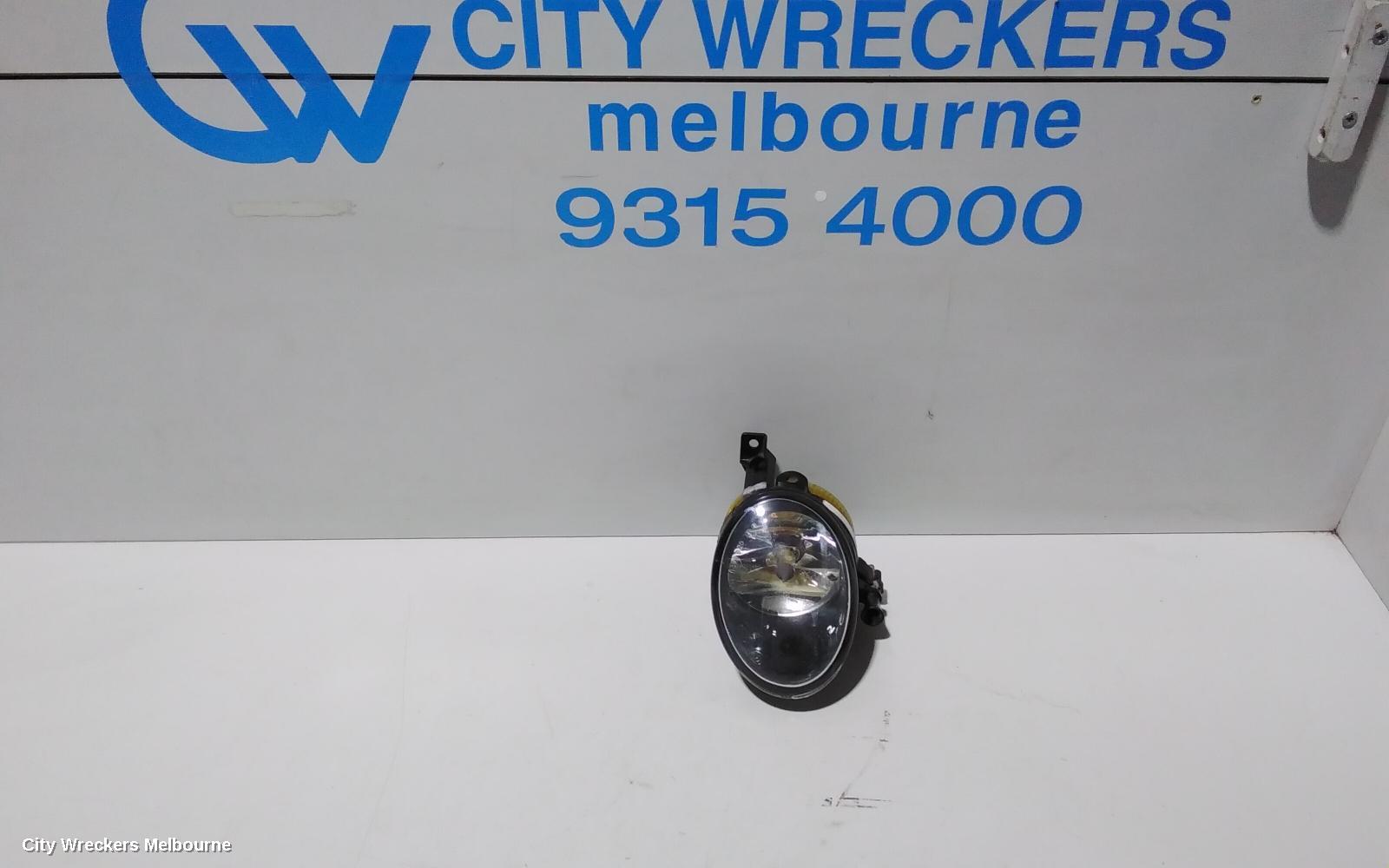 VOLKSWAGEN GOLF LEFT INDICATOR/FOG/SIDE, BUMPER FOGLAMP, GEN 5, STANDARD TYPE, 07/2004 - 02/2009