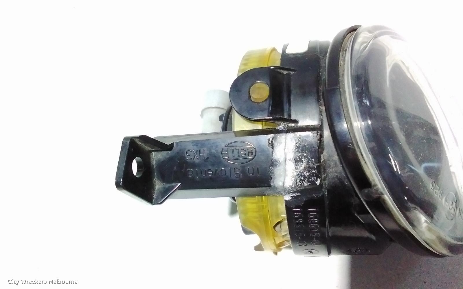 VOLKSWAGEN GOLF LEFT INDICATOR/FOG/SIDE, BUMPER FOGLAMP, GEN 5, STANDARD TYPE, 07/2004 - 02/2009