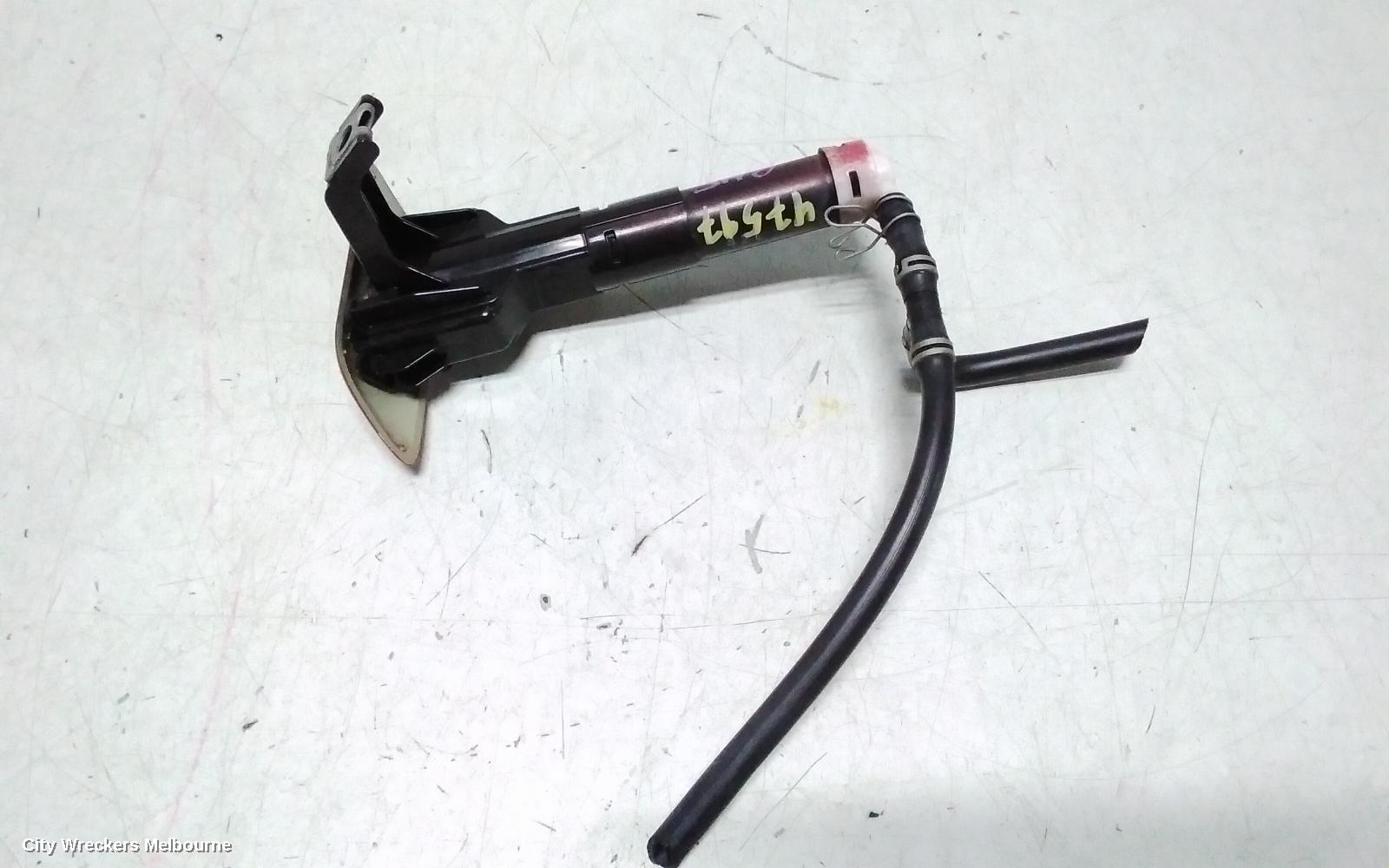 TOYOTA AURION HEADLAMP WASHER JET, GSV50R 04/2012 - 08/2017