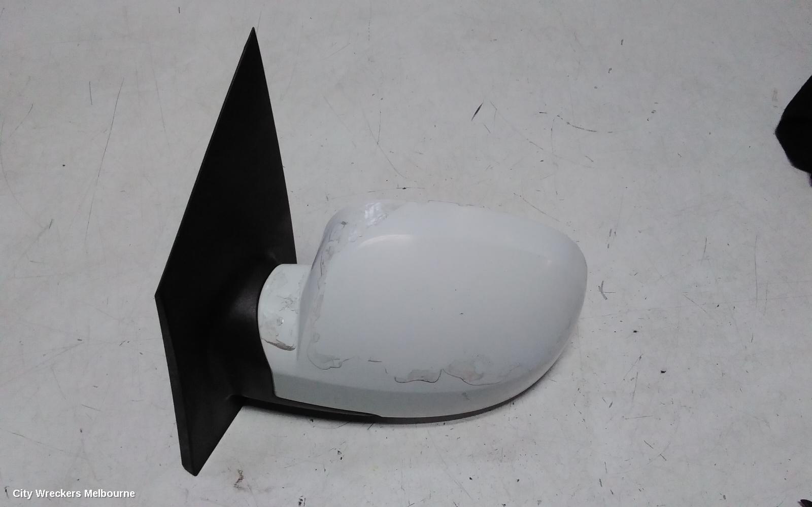 HYUNDAI GETZ LEFT DOOR MIRROR, TB, 3DR/5DR HATCH, POWER, COLOUR CODED, 09/2002 - 09/2011