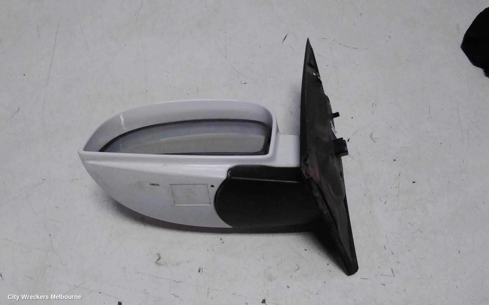 HYUNDAI GETZ LEFT DOOR MIRROR, TB, 3DR/5DR HATCH, POWER, COLOUR CODED, 09/2002 - 09/2011