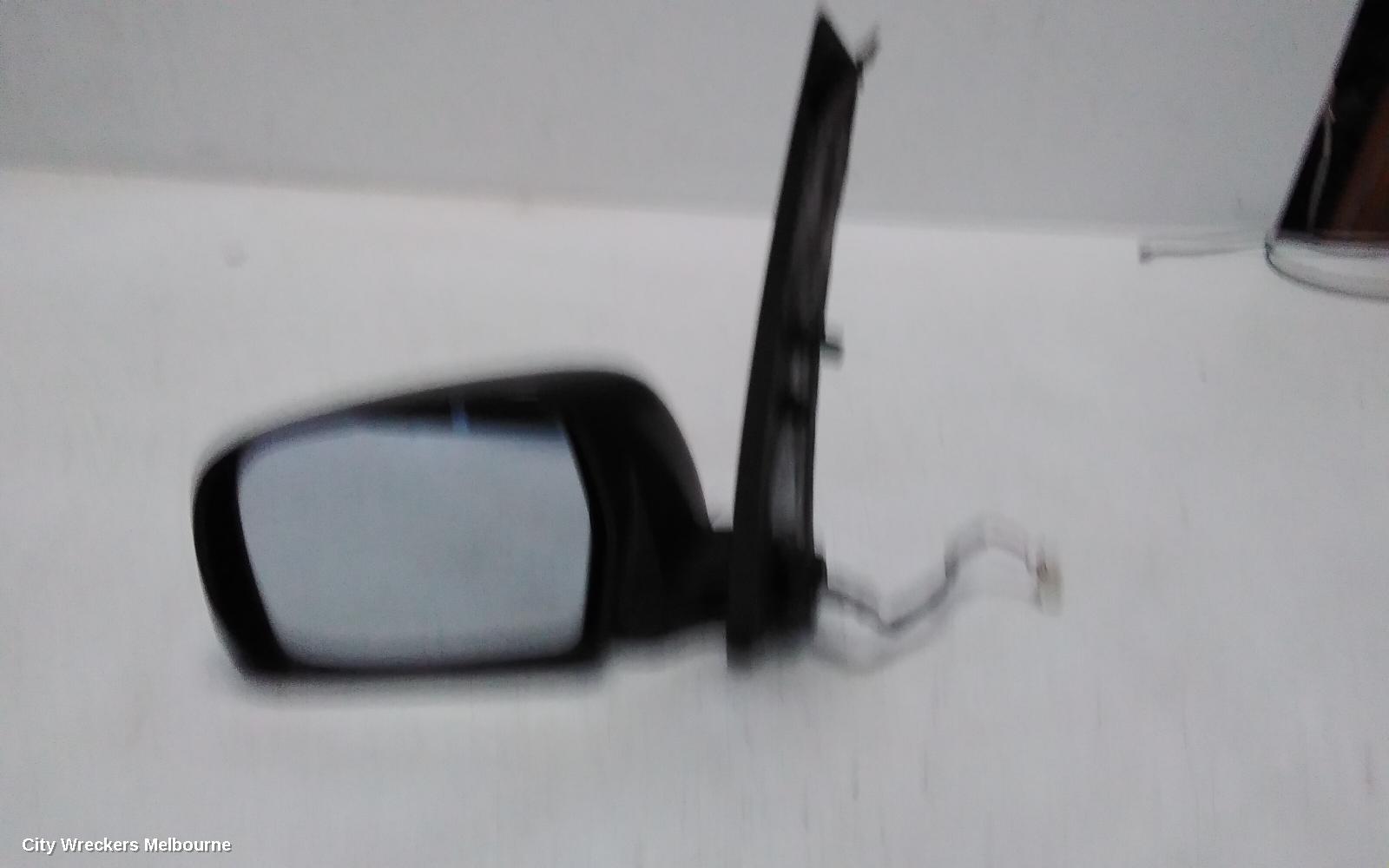 TOYOTA TARAGO LEFT DOOR MIRROR, ACR30, POWER, 06/2000 - 02/2006