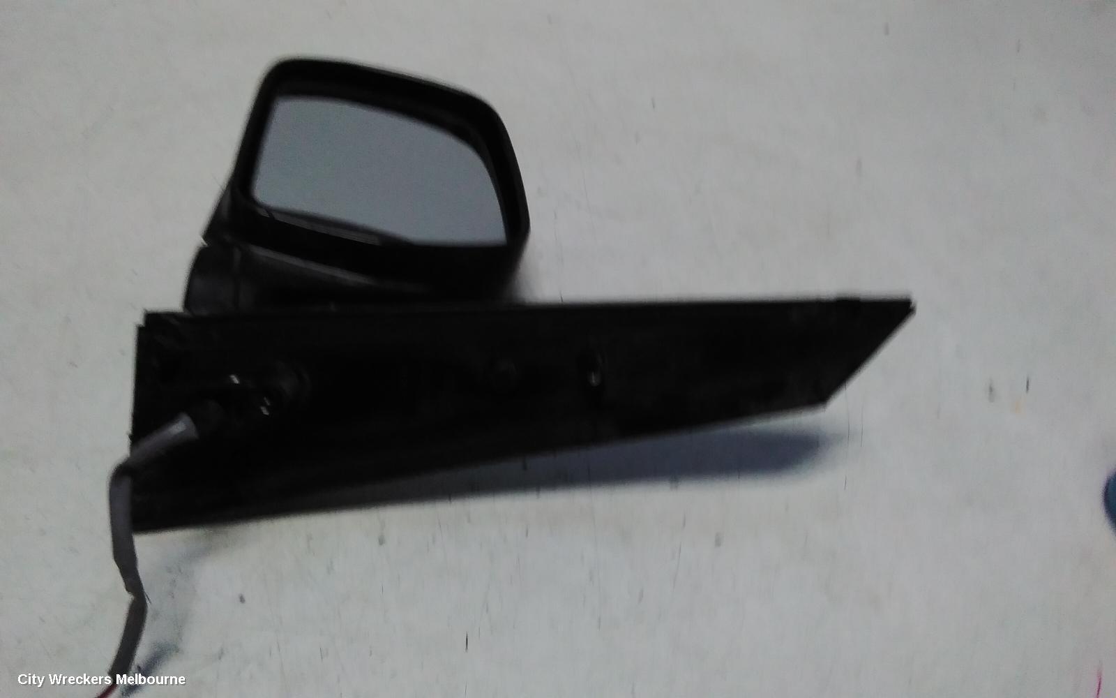 TOYOTA TARAGO LEFT DOOR MIRROR, ACR30, POWER, 06/2000 - 02/2006