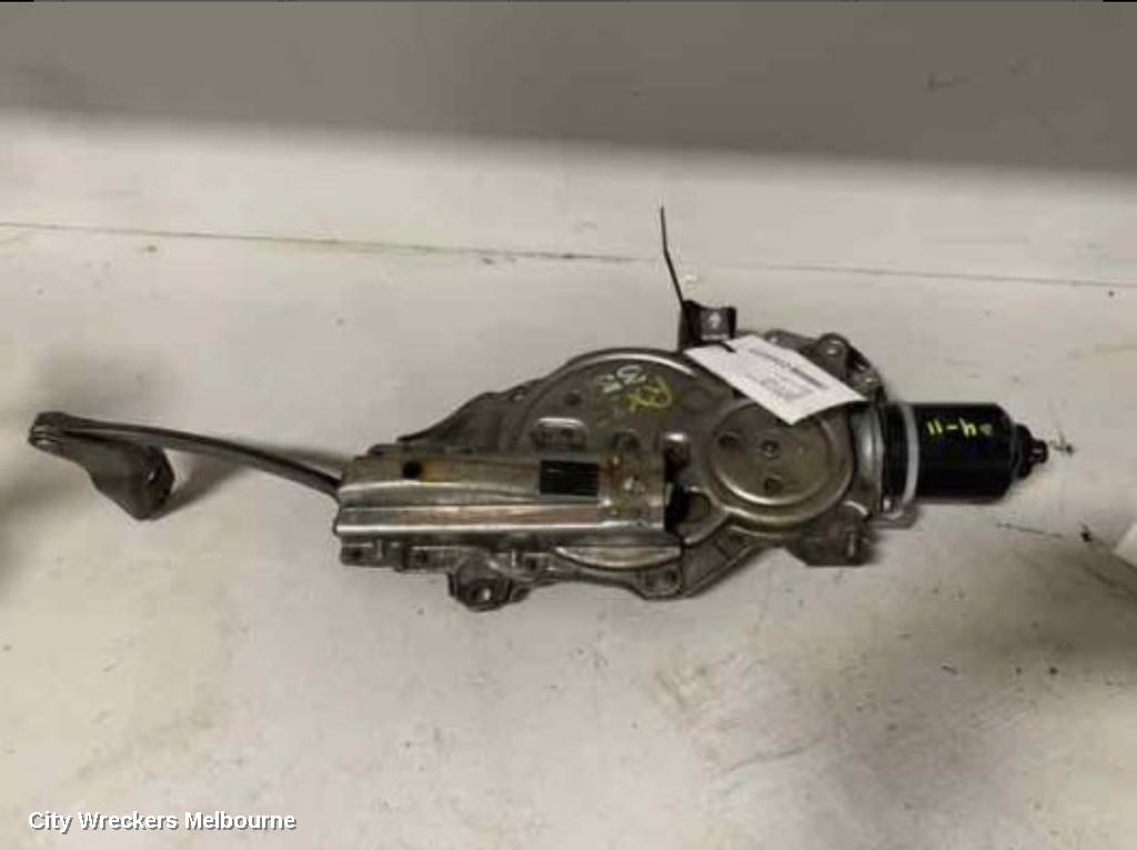 LEXUS RX330 TAILGATE REGULATOR, TAILGATE OPEN/CLOSE MOTOR, 04/2003 - 11/2005