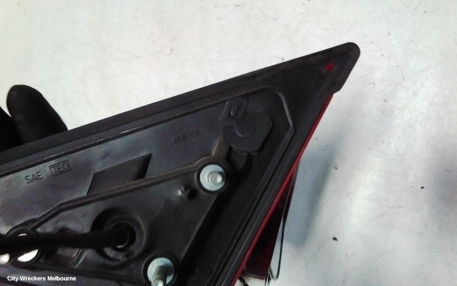 TOYOTA CAMRY RIGHT DOOR MIRROR, SK36, COLOUR CODED, 08/2002 - 05/2006