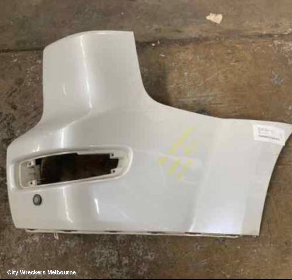 MITSUBISHI OUTLANDER REAR BUMPER, ZH, BUMPER END, RH SIDE, 09/2009 - 10/2012