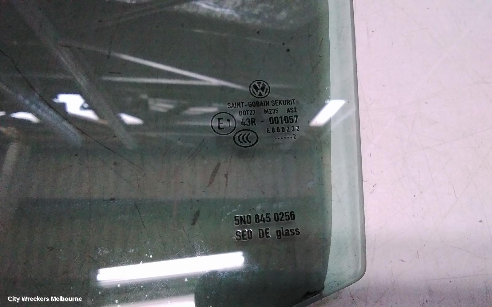 VOLKSWAGEN TIGUAN LEFT REAR DOOR WINDOW, 5N, 05/2008 - 08/2016