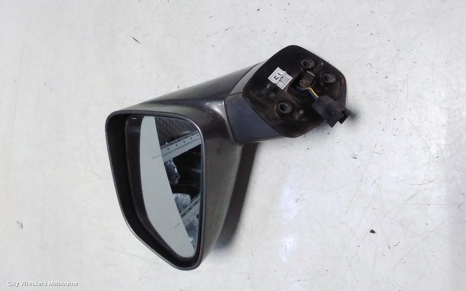 HOLDEN CAPTIVA LEFT DOOR MIRROR, CG, MAXX/CAPTIVA 5 (4TH VIN = D), 09/2006 - 02/2011