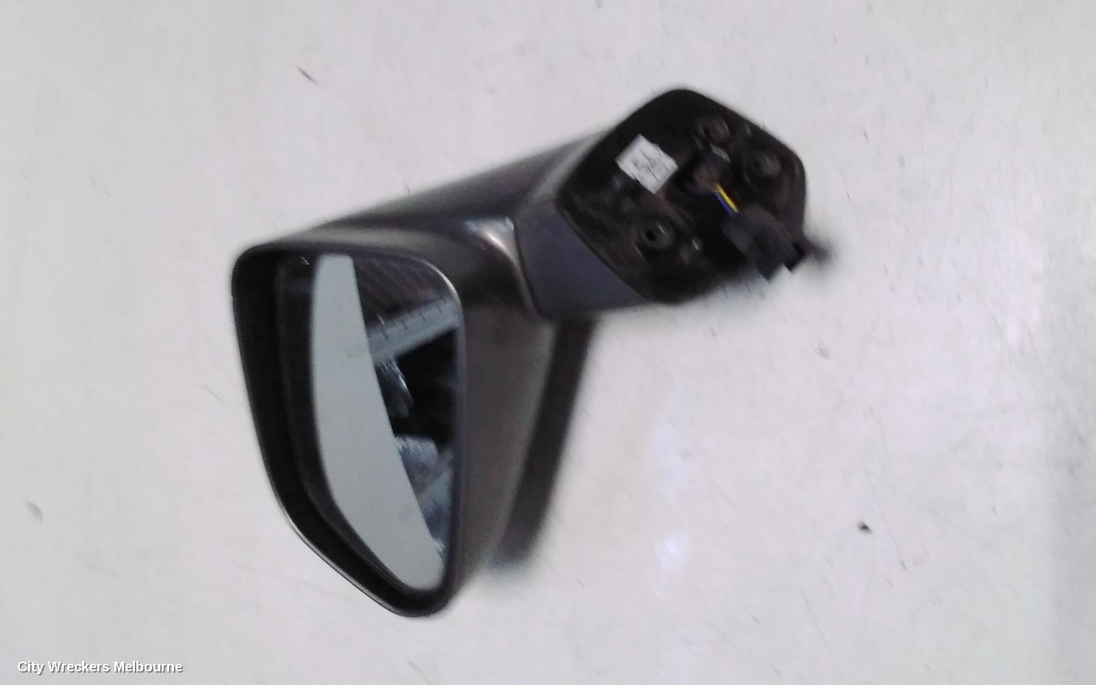 HOLDEN CAPTIVA LEFT DOOR MIRROR, CG, MAXX/CAPTIVA 5 (4TH VIN = D), 09/2006 - 02/2011