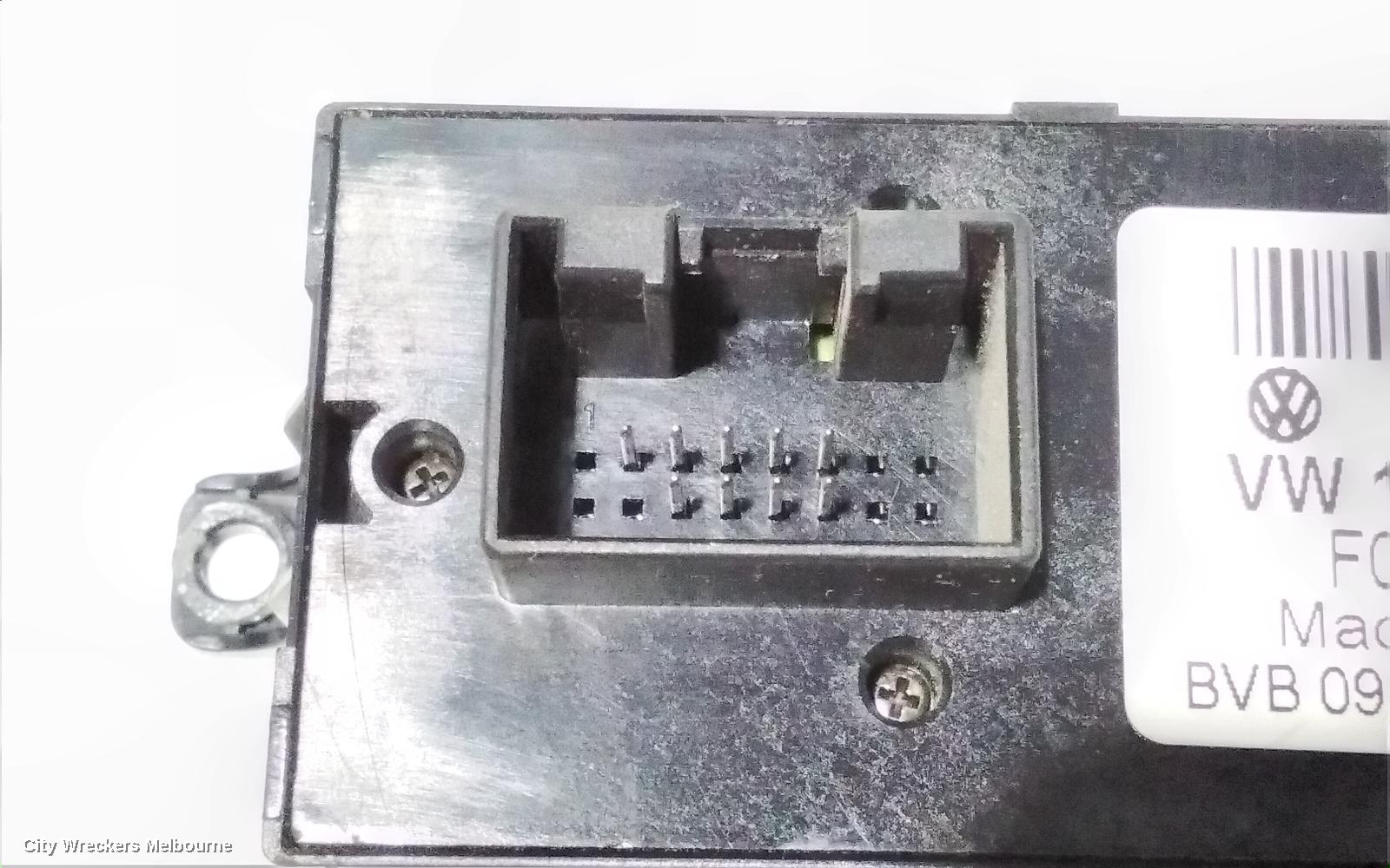 VOLKSWAGEN JETTA PWR DR WIND SWITCH, RH FRONT (MASTER SWITCH), 4 SWITCHES TYPE, 1KM, 02/2006 - 07/2011